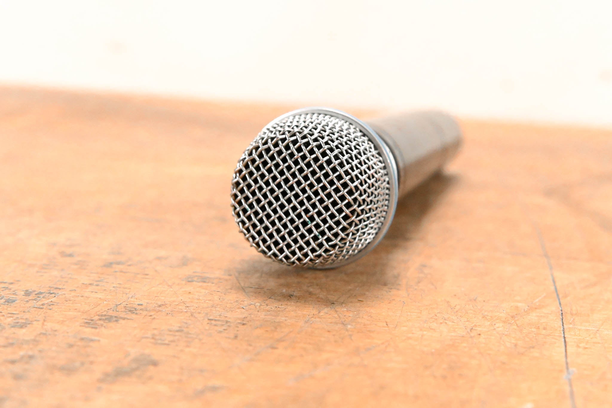 Shure ULX2/BETA87A Wireless Handheld Transmitter - J1 Band: 554-590 MHz