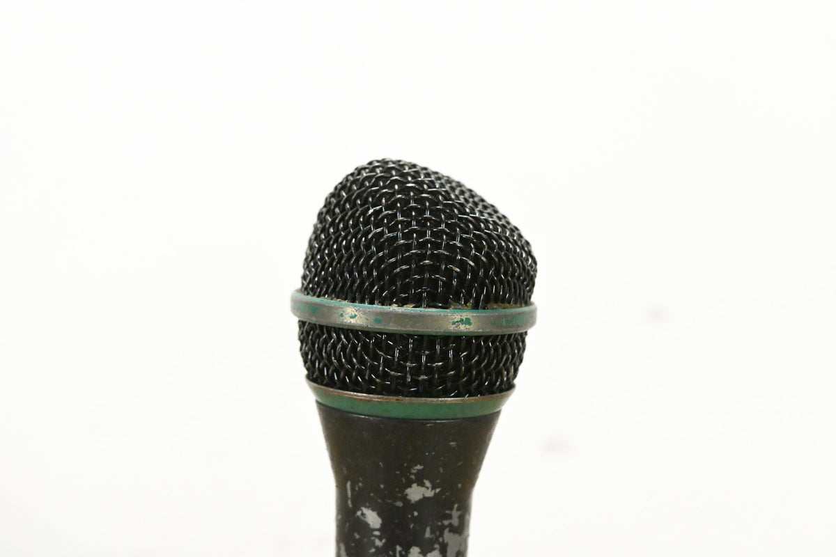 AKG D880 Dynamic Microphone