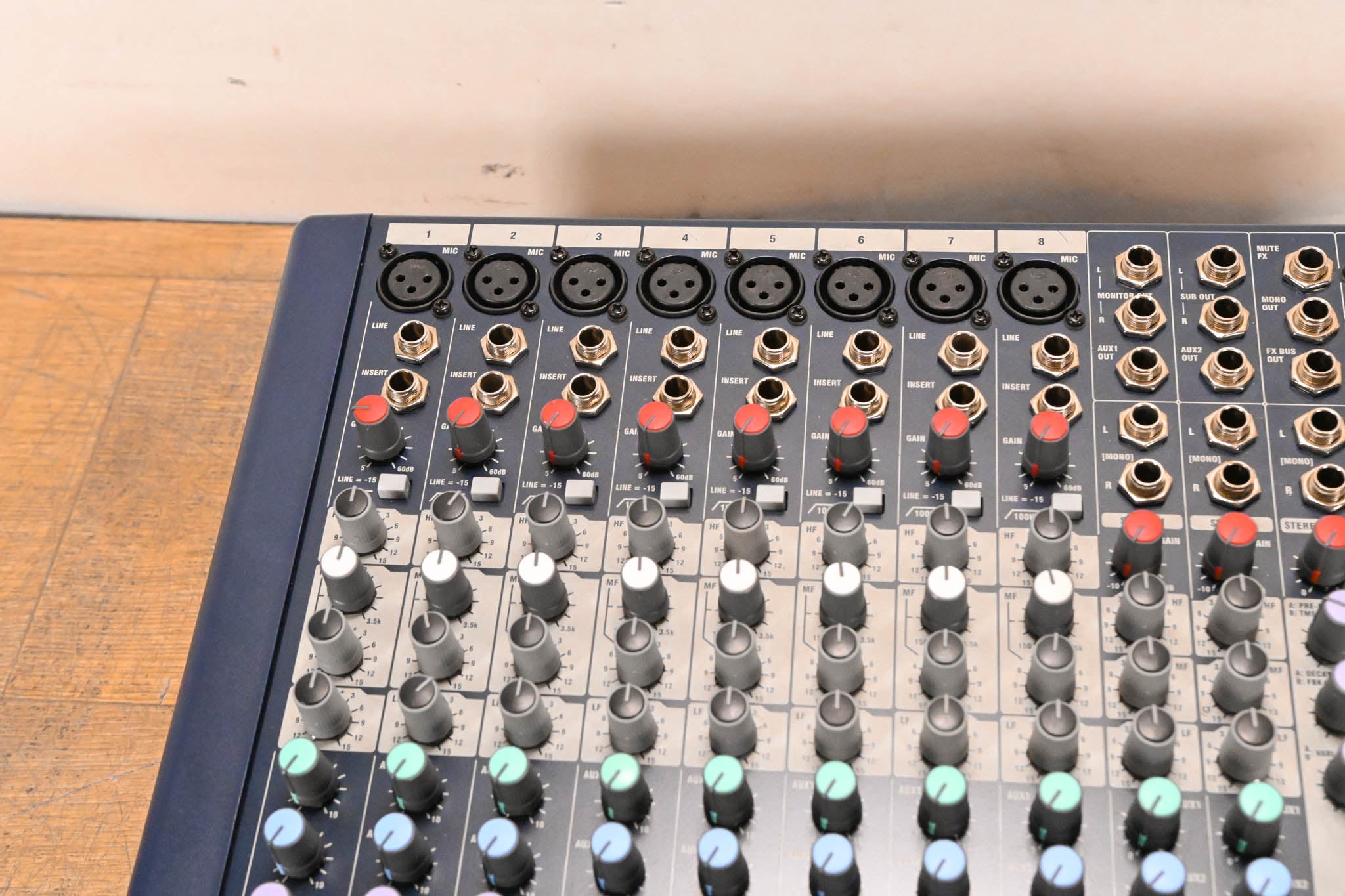 Soundcraft MFXi 8-Channel Analog Mixer with Effects