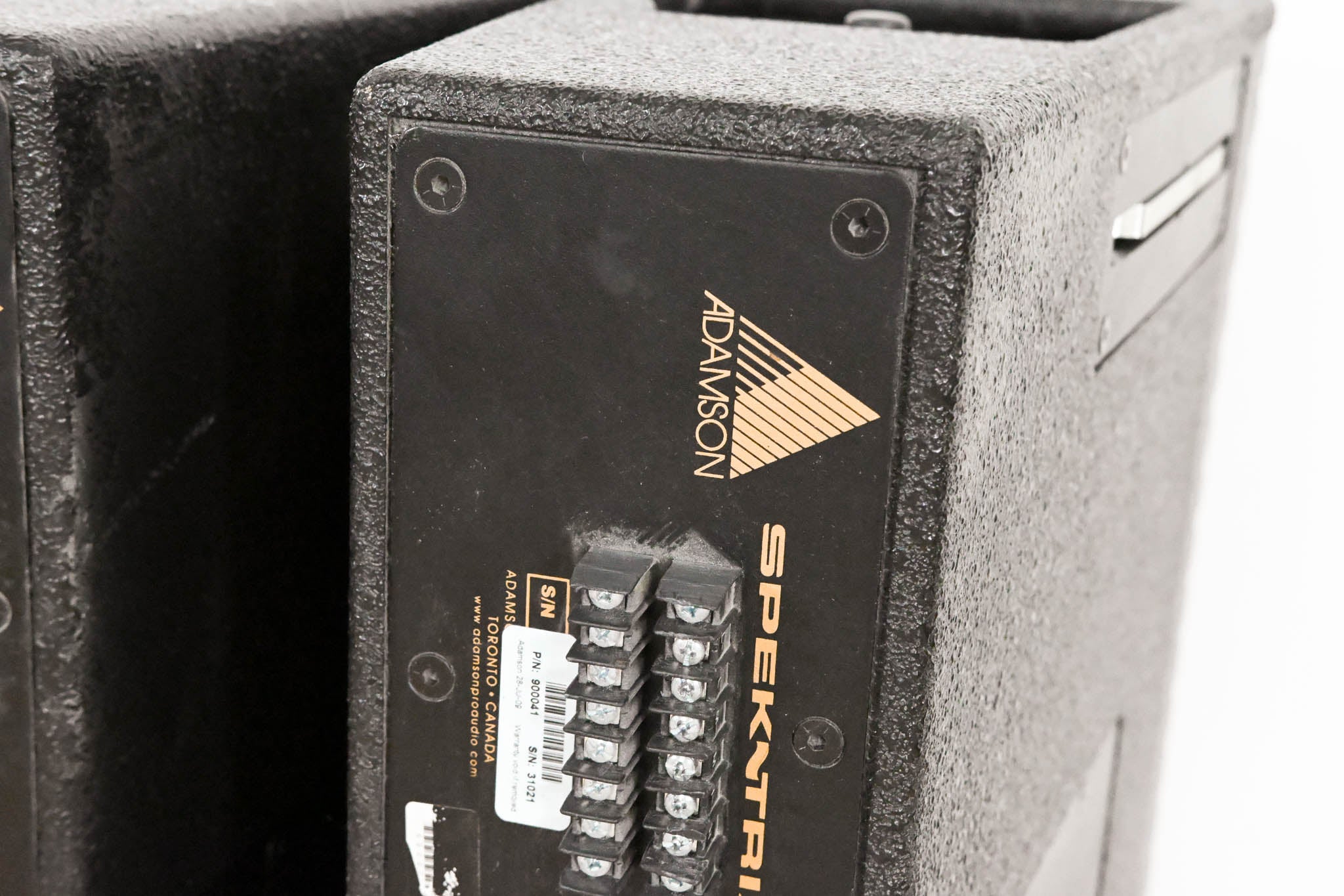 Adamson SpekTrix Wave Wide Angle Vertical Enclosure (PAIR)