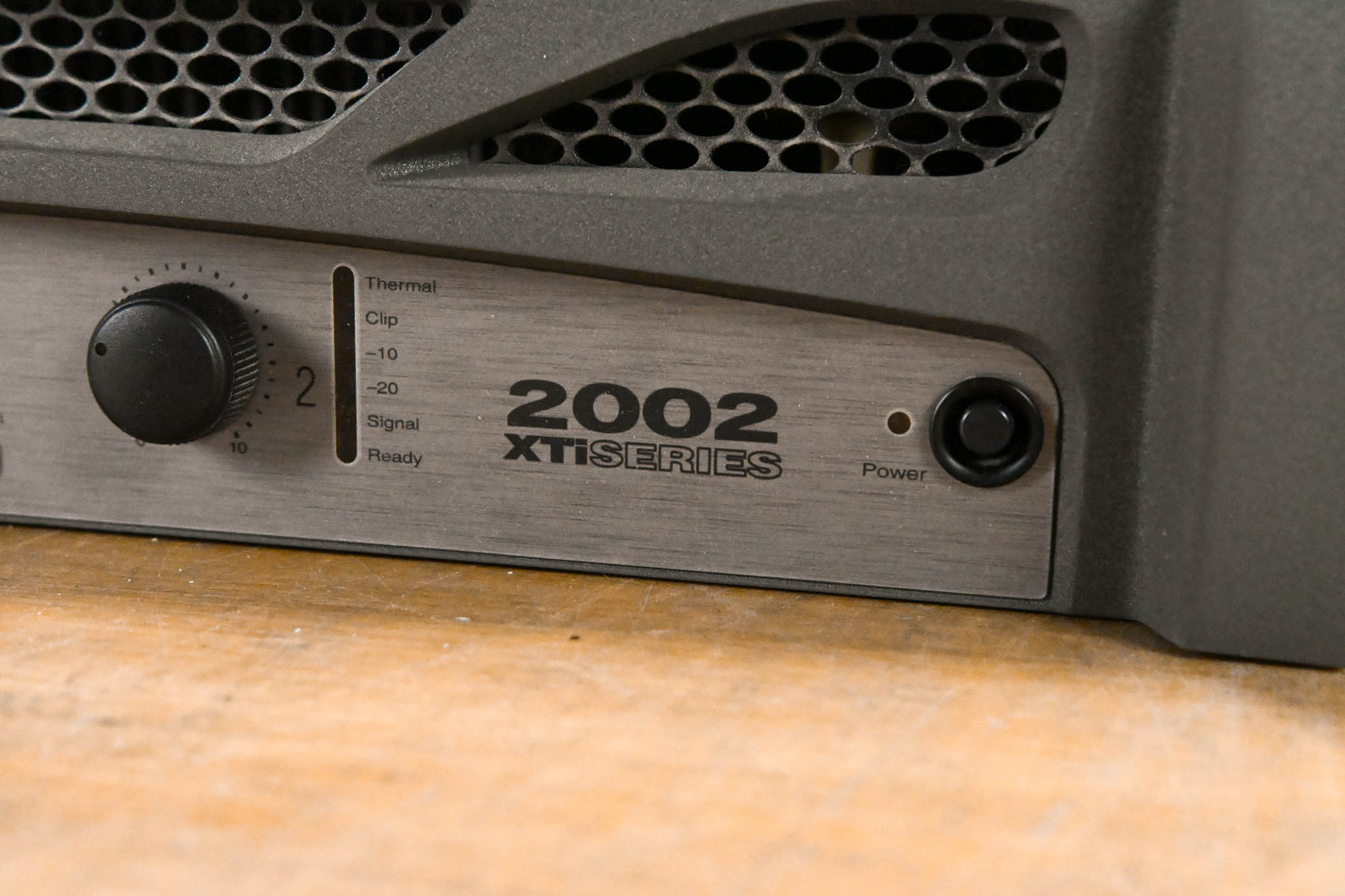 Crown XTi 2002 2-Channel Power Amplifier