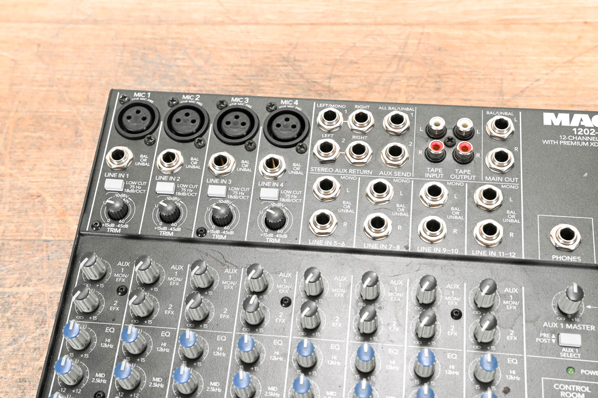 Mackie 1202-VLZ PRO 12-Channel Mic/Line Mixer