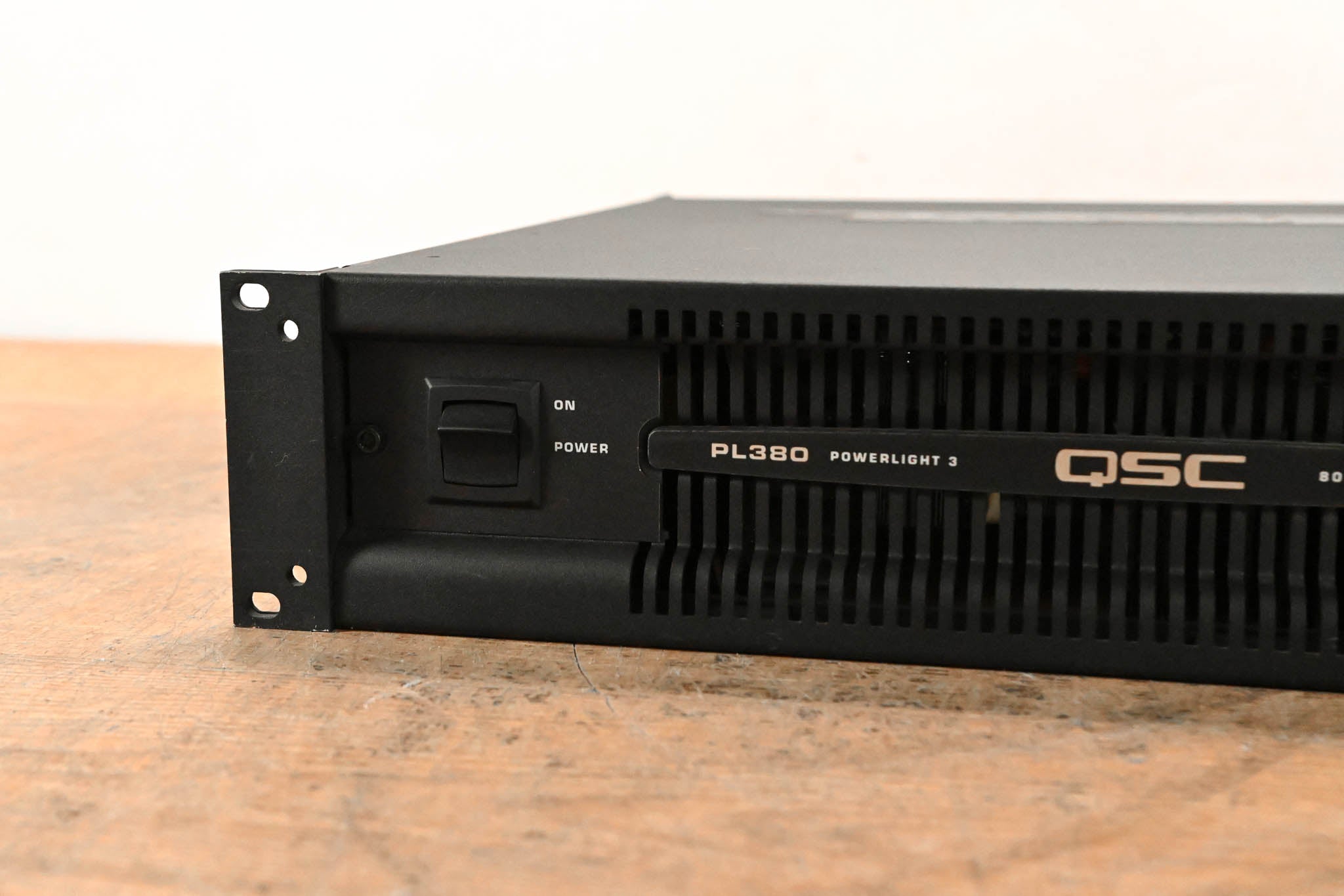 QSC PL380 Powerlight 3 Series 2-Channel Power Amplifier