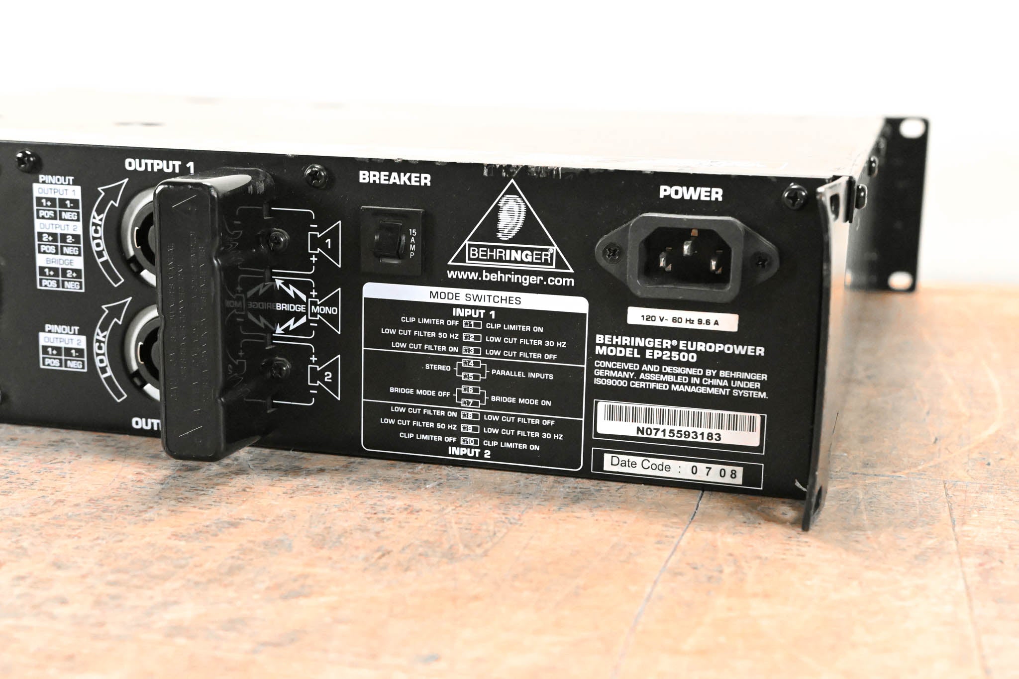 Behringer EP2500 - 2-Channel Rackmount Power Amplifier