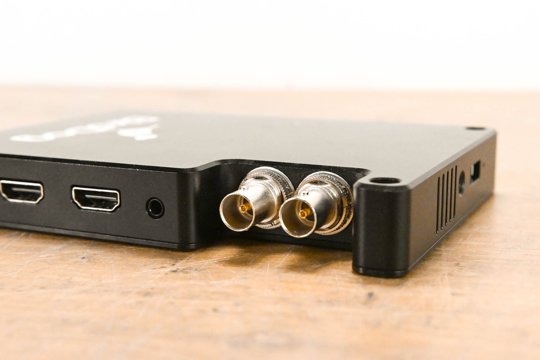 BirdDog Studio NDI SDI REV4 HDMI/SDI to NDI Video Encoder