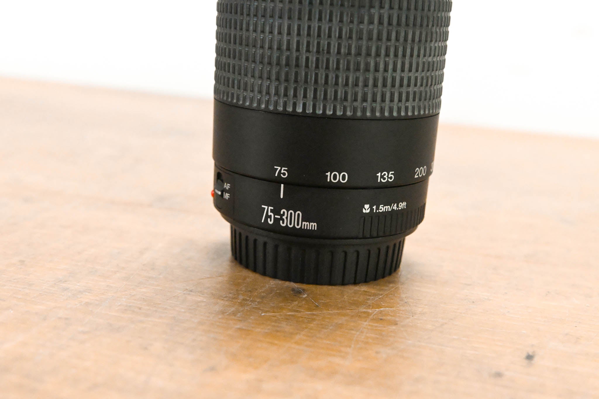 Canon EF 75-300mm f/4-5.6 III Zoom Lens