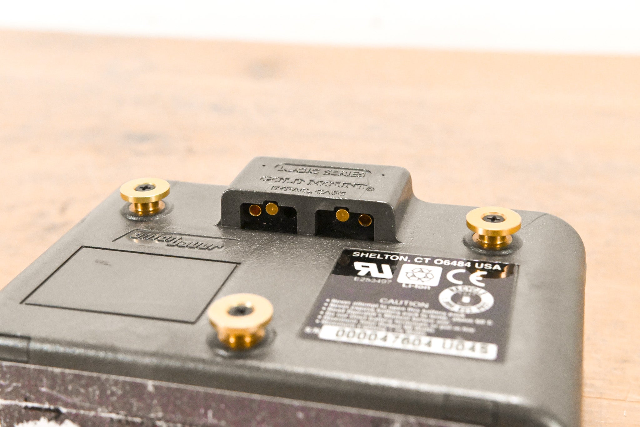 Anton Bauer Dionic Interactive 2000 Gold-Mount Battery