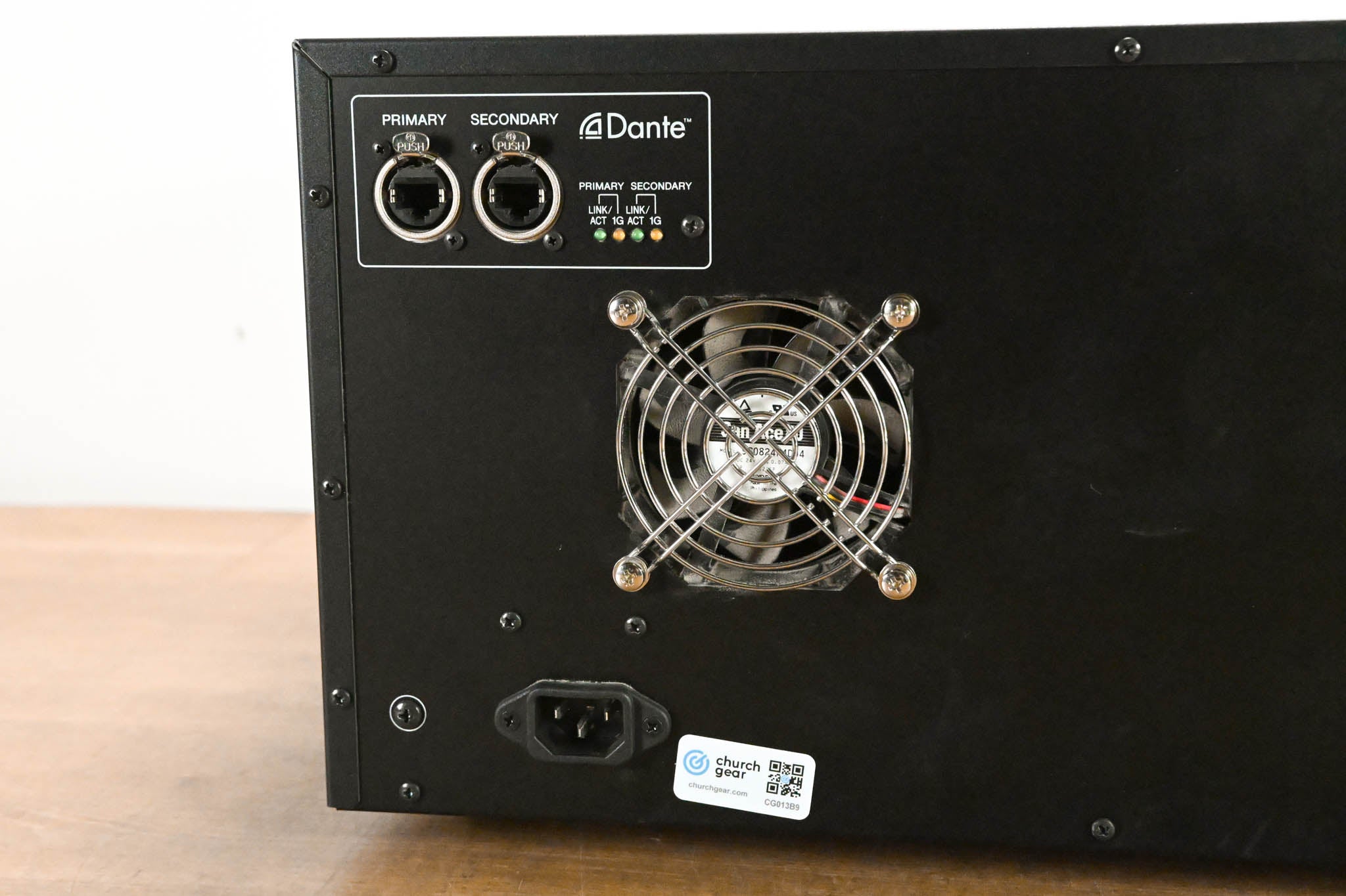 Yamaha Rio3224-D Rio Series 32x16 Remote Stage Box