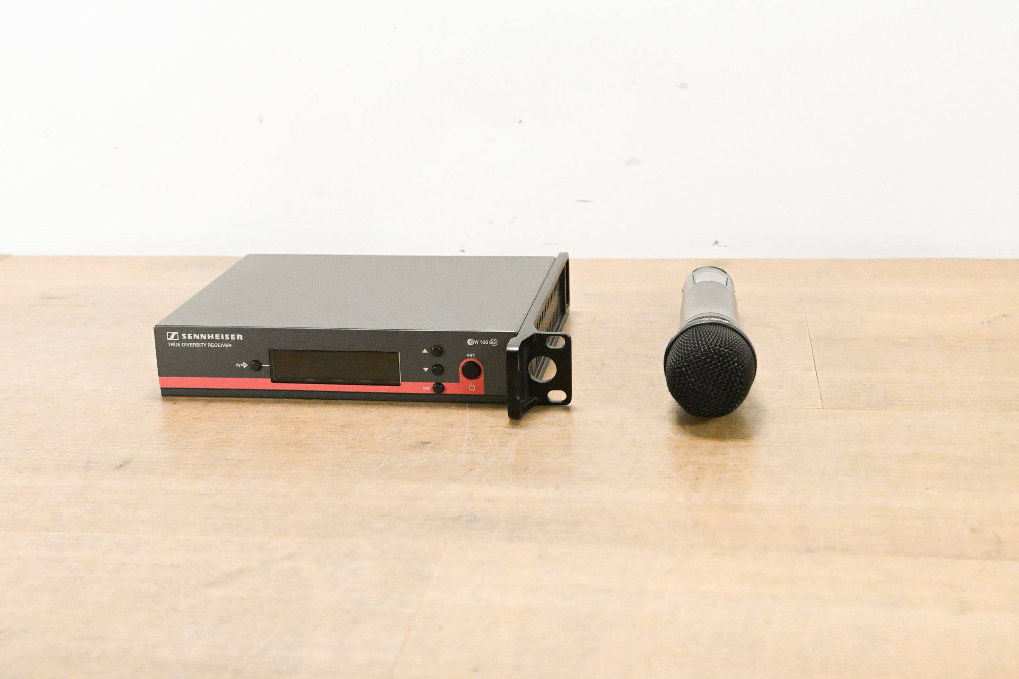 Sennheiser ew 100 G3 Handheld Wireless System A Range - NO POWER SUPPLY