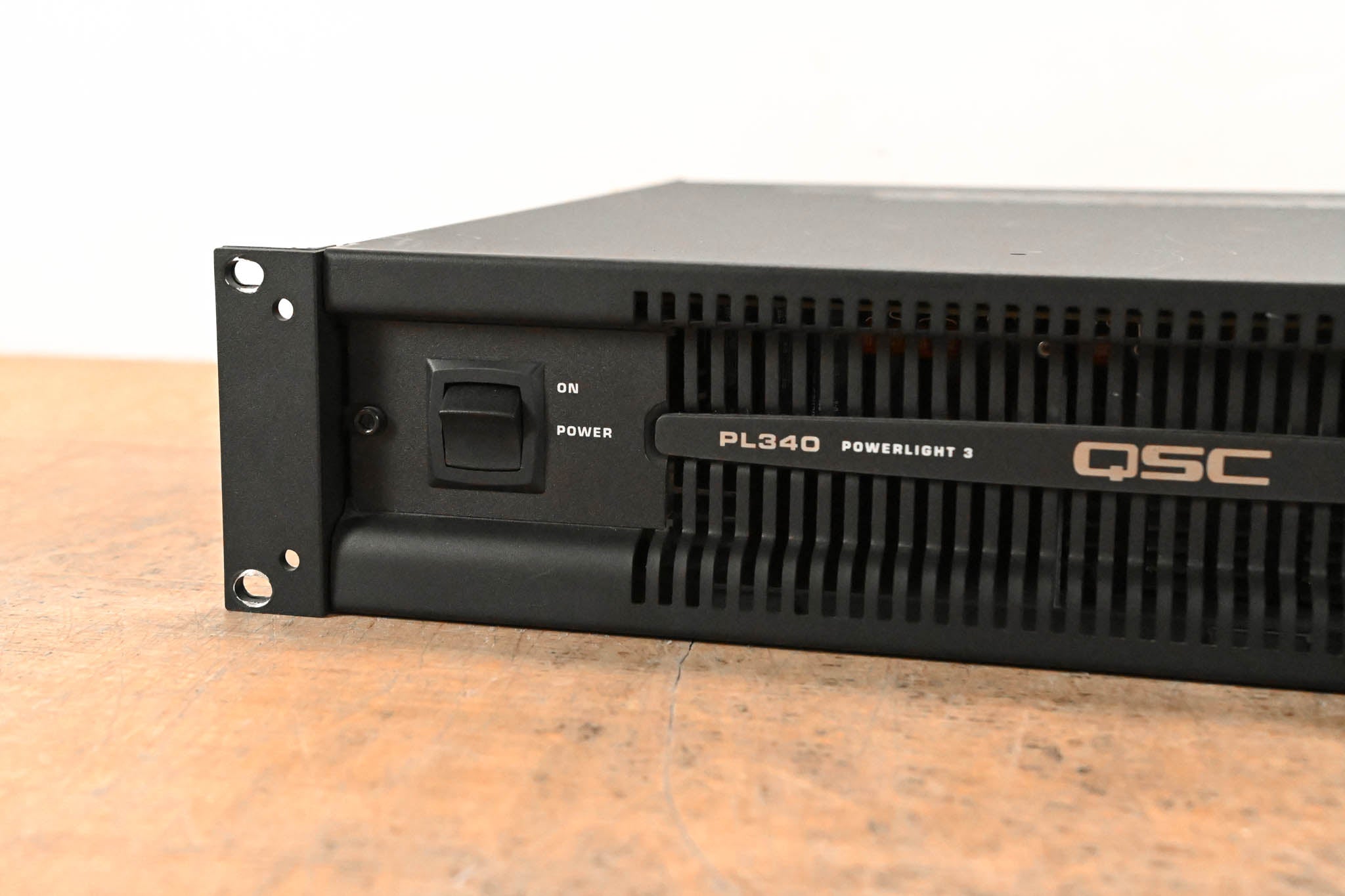QSC PL340 Powerlight 3 Series 2-Channel Power Amplifier