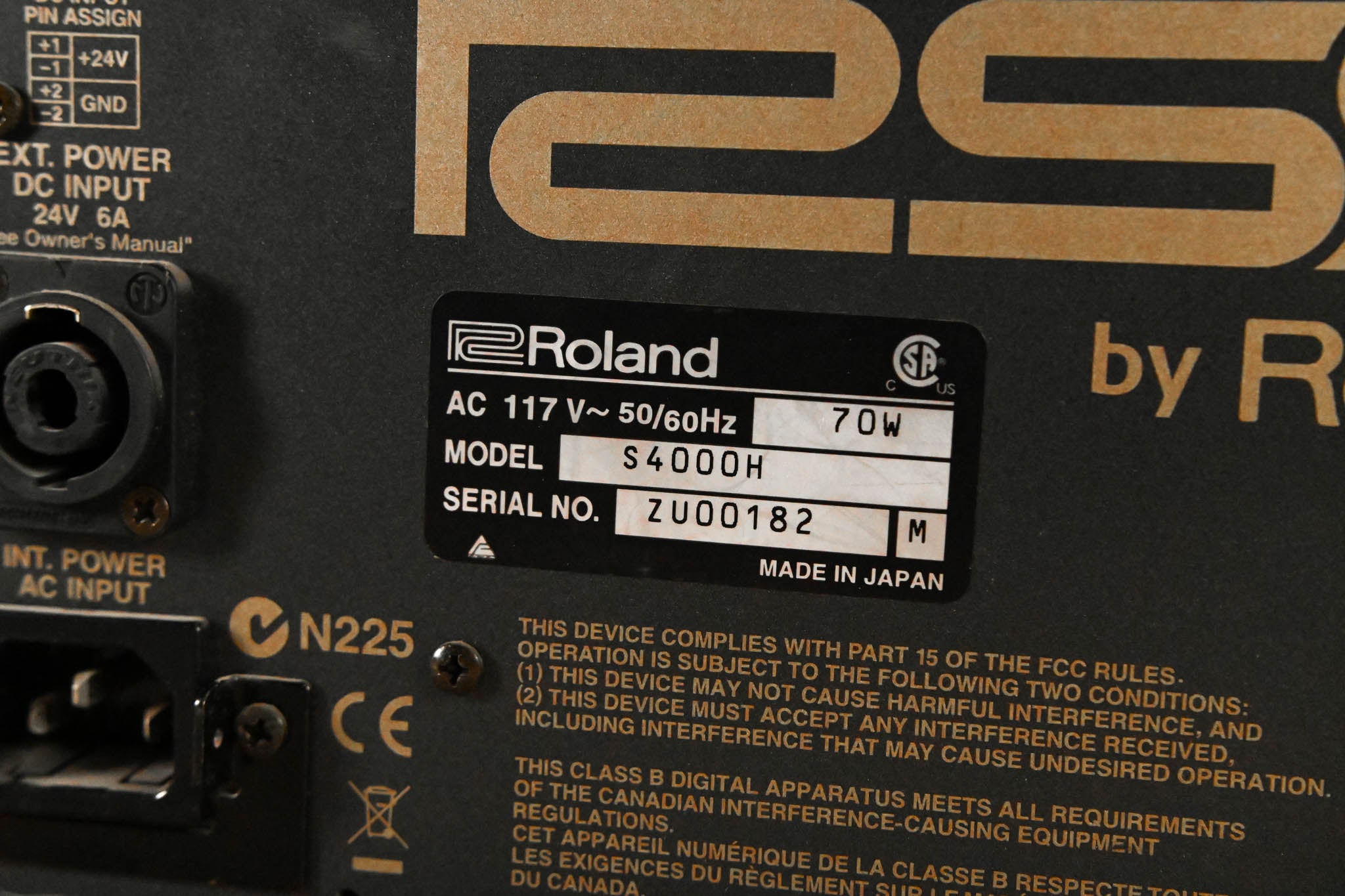Roland S-4000H Digital Snake 32 x 8 Front of House Unit
