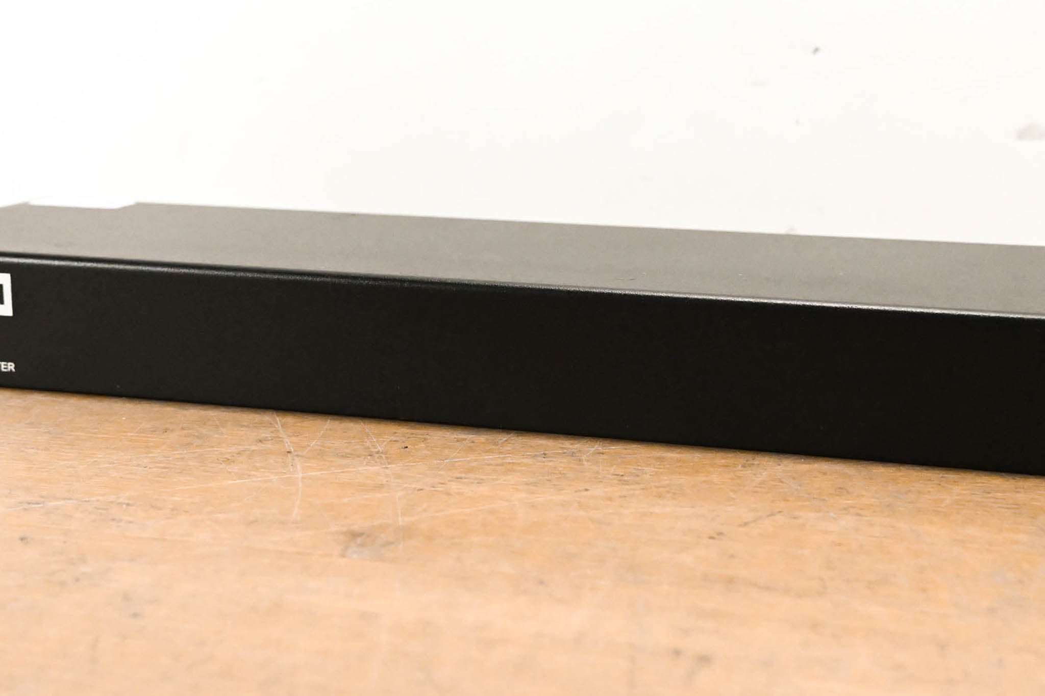 Whirlwind SPC83 8-Channel Mic Splitter w/ 1 Direct & 2 Isolated Outputs