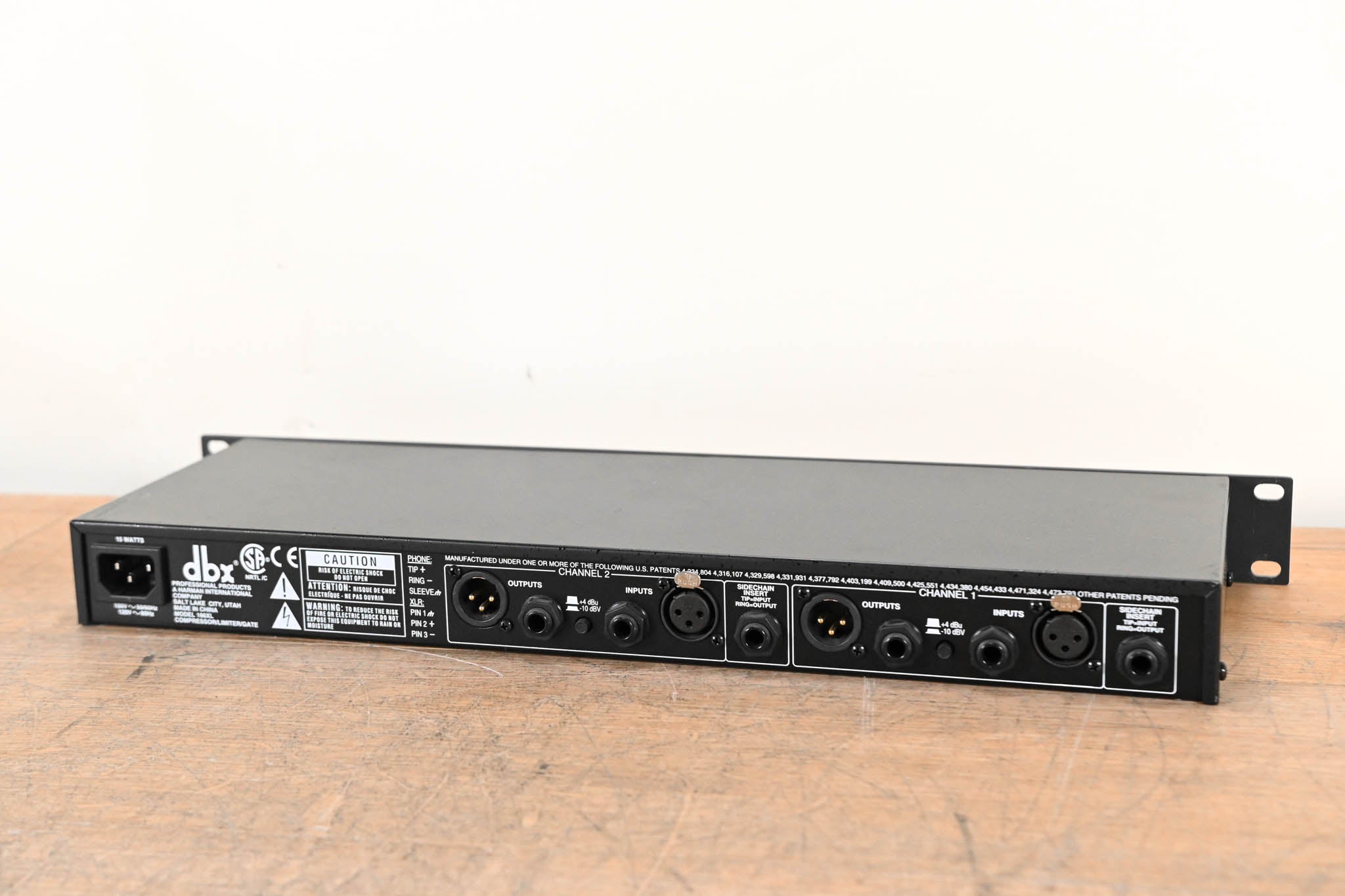 dbx 166XL 2-Channel Compressor/Limiter/Gate