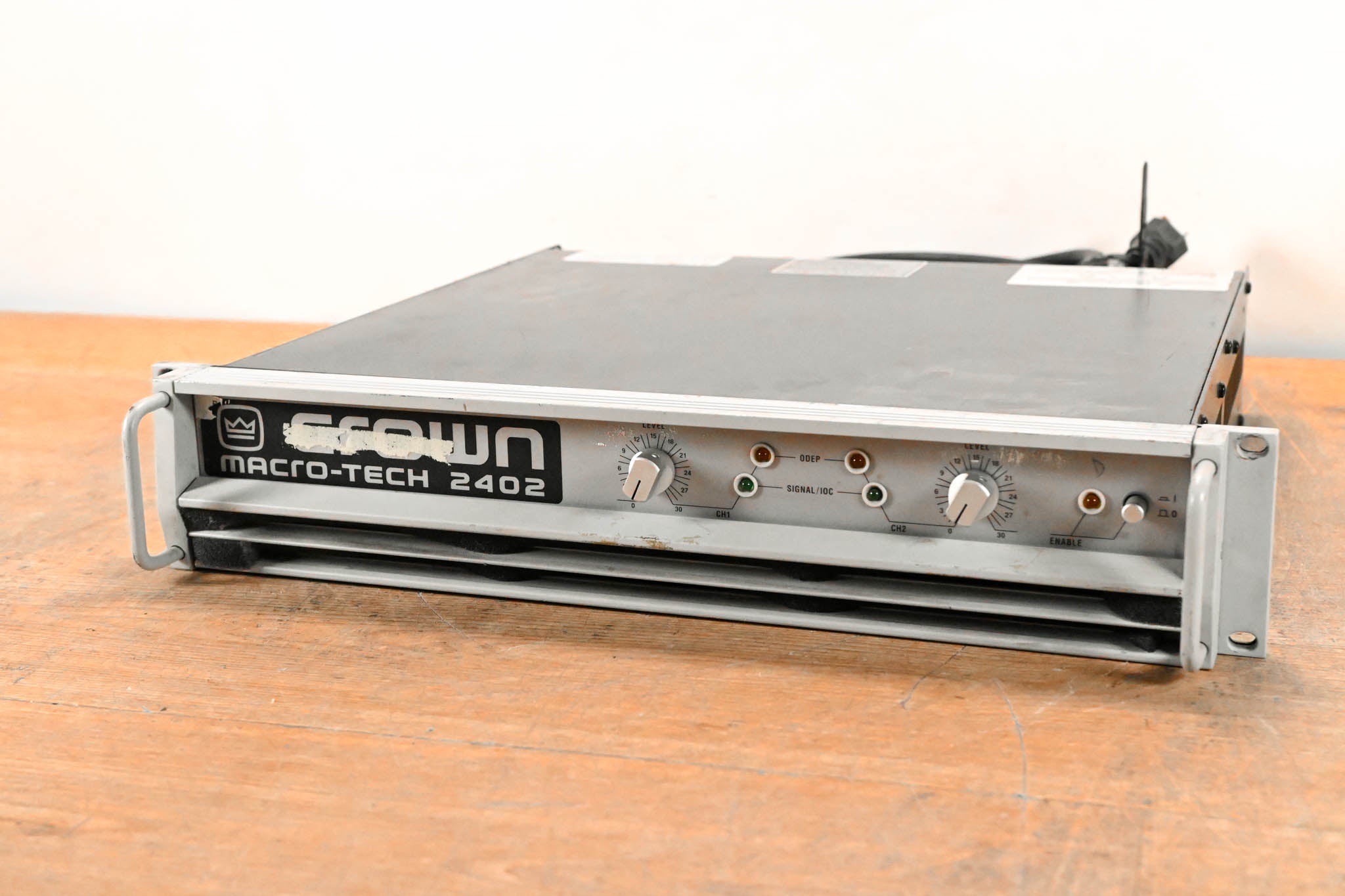 Crown Macro-Tech 2402 2-Channel Power Amplifier