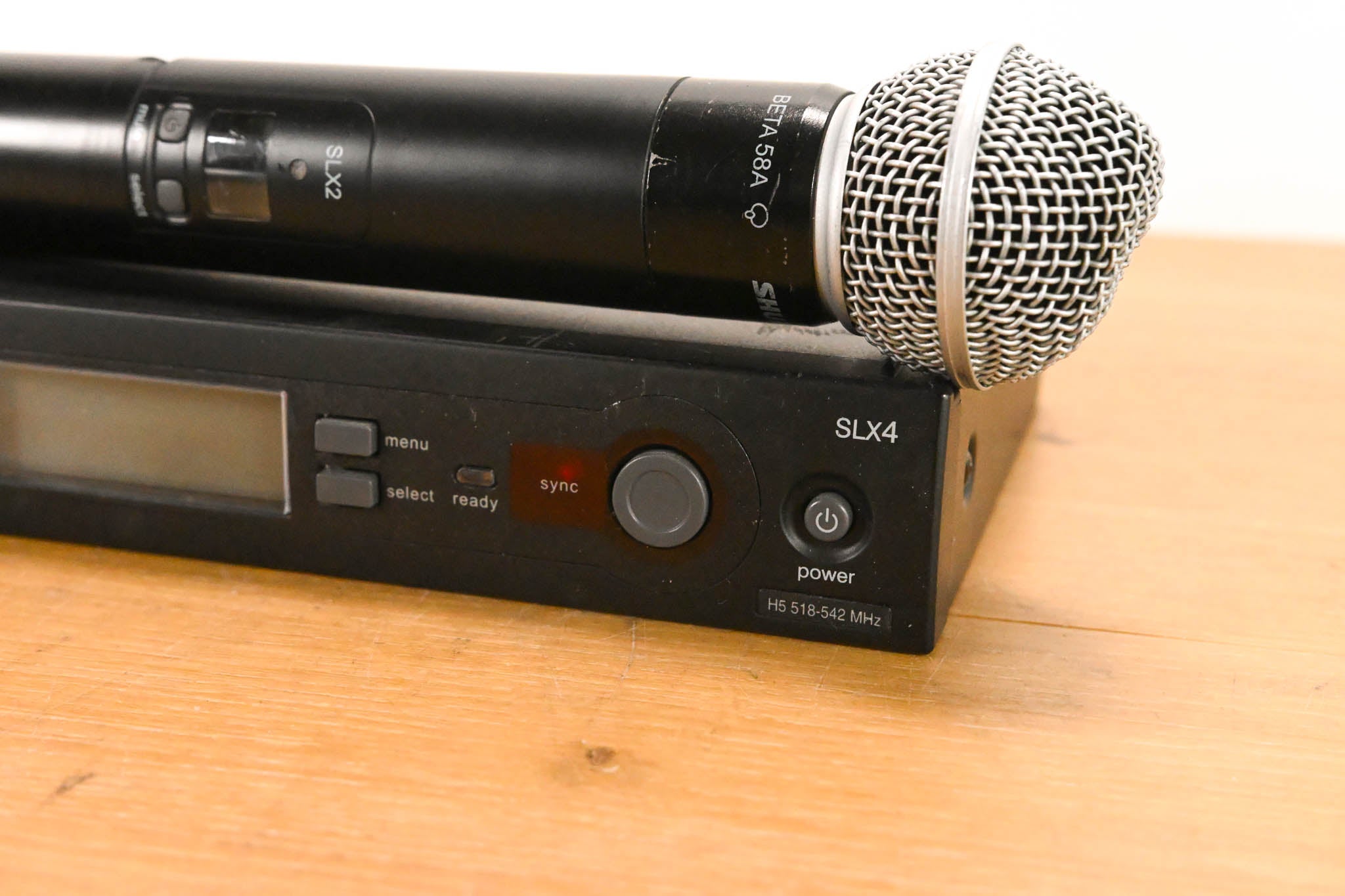 Shure SLX24/BETA58A Handheld Wireless System - H5 Band (NO POWER