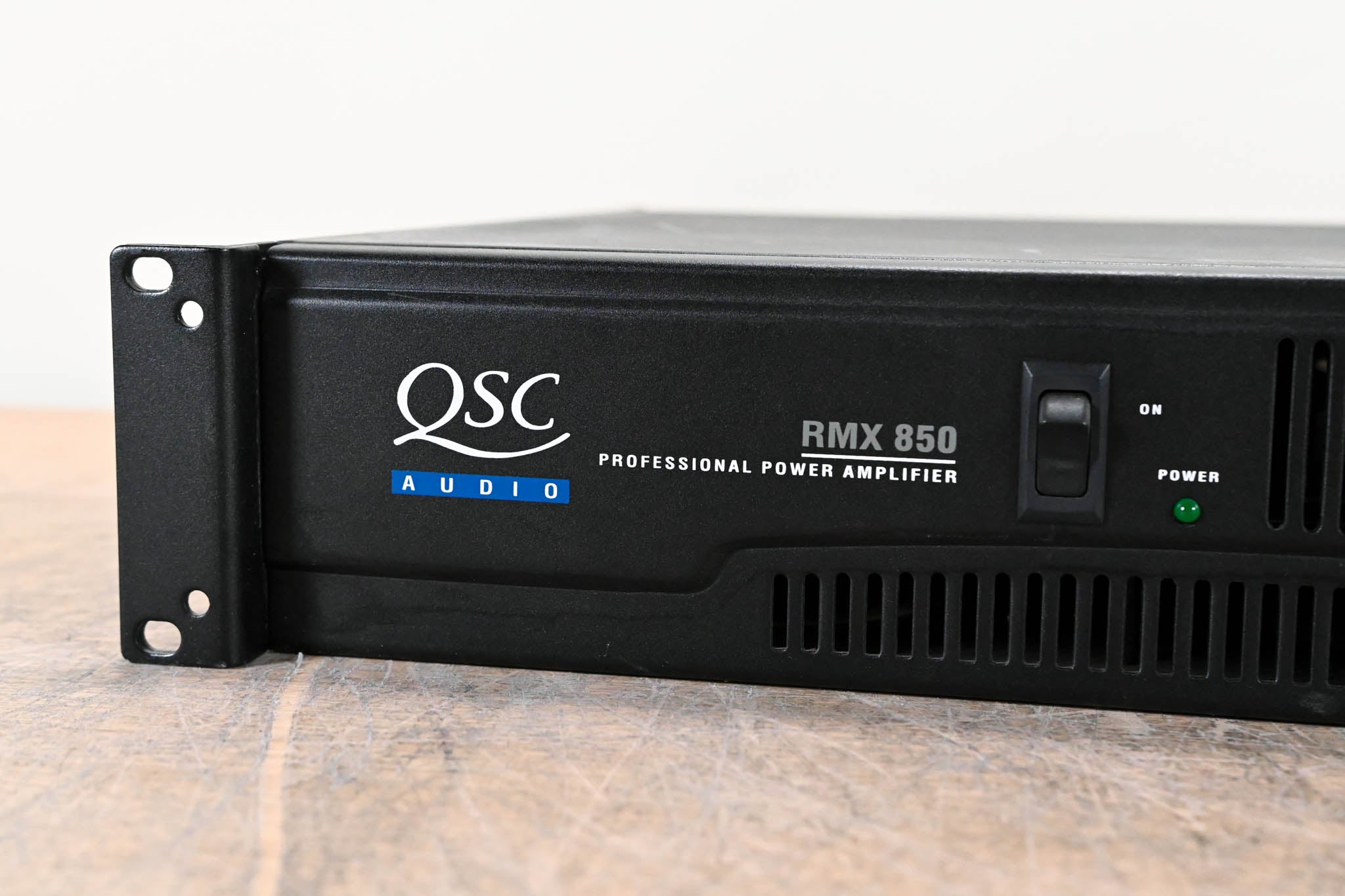 QSC RMX850 2-Channel Power Amplifier