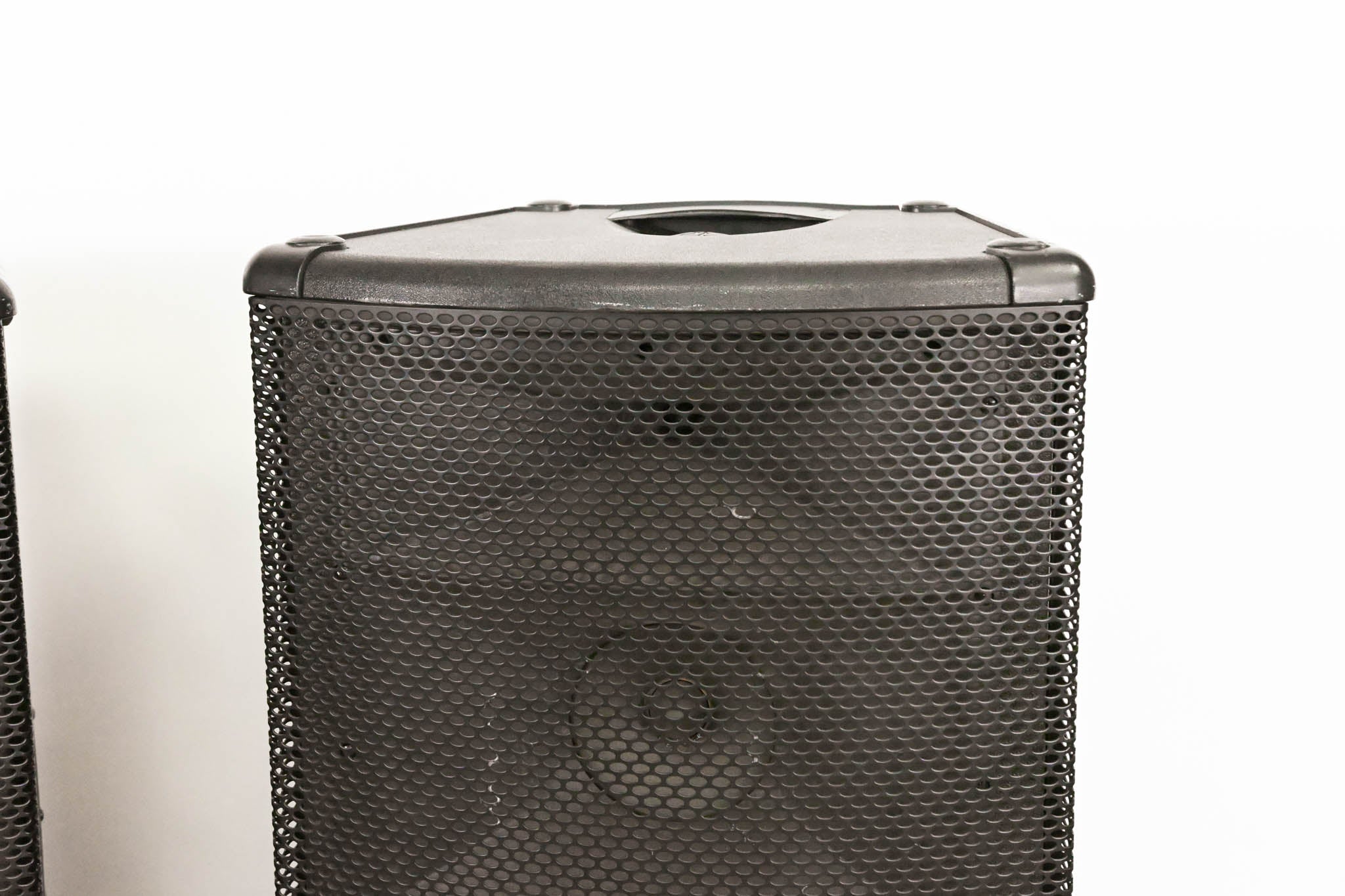 Mackie SR1530 Active 3-Way Sound Reinforcement Speaker (PAIR)