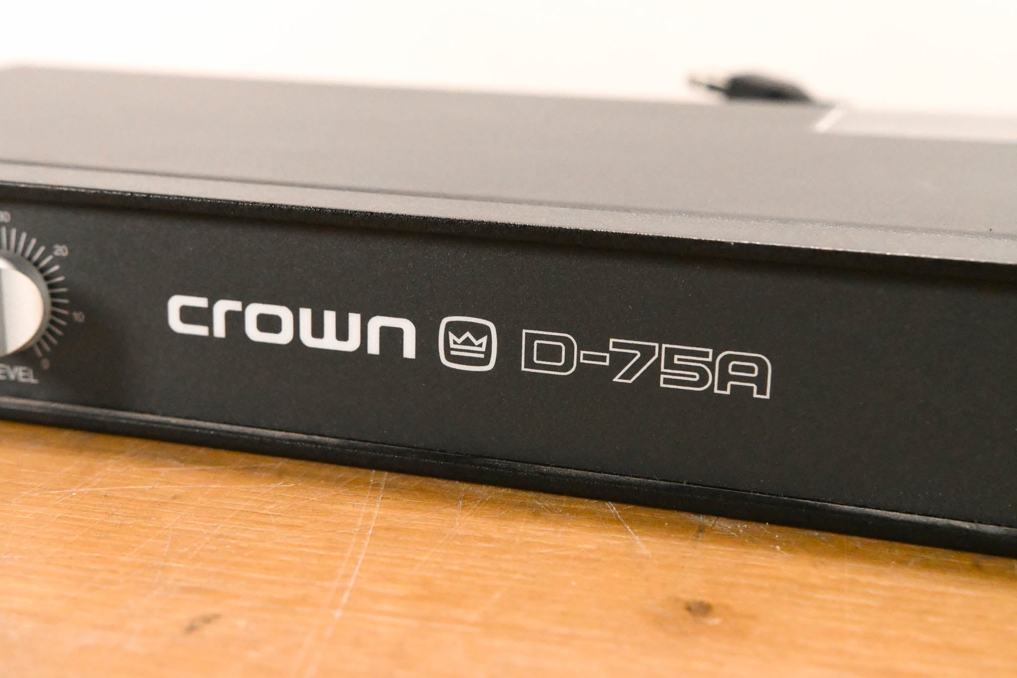 Crown D-75A 2-Channel Power Amplifier