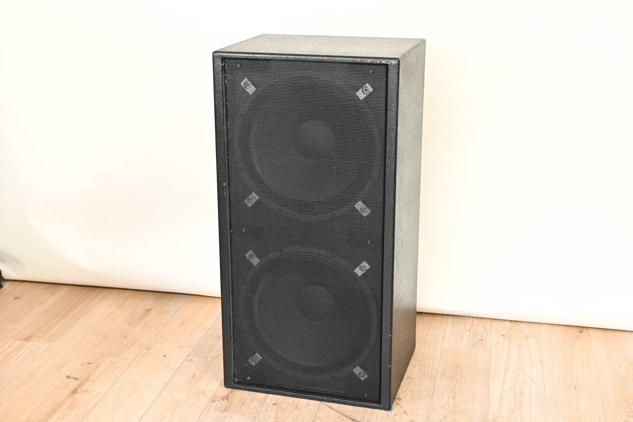 Bag End PD18E-I Dual 18-inch 1000W Active Infrasub Subwoofer