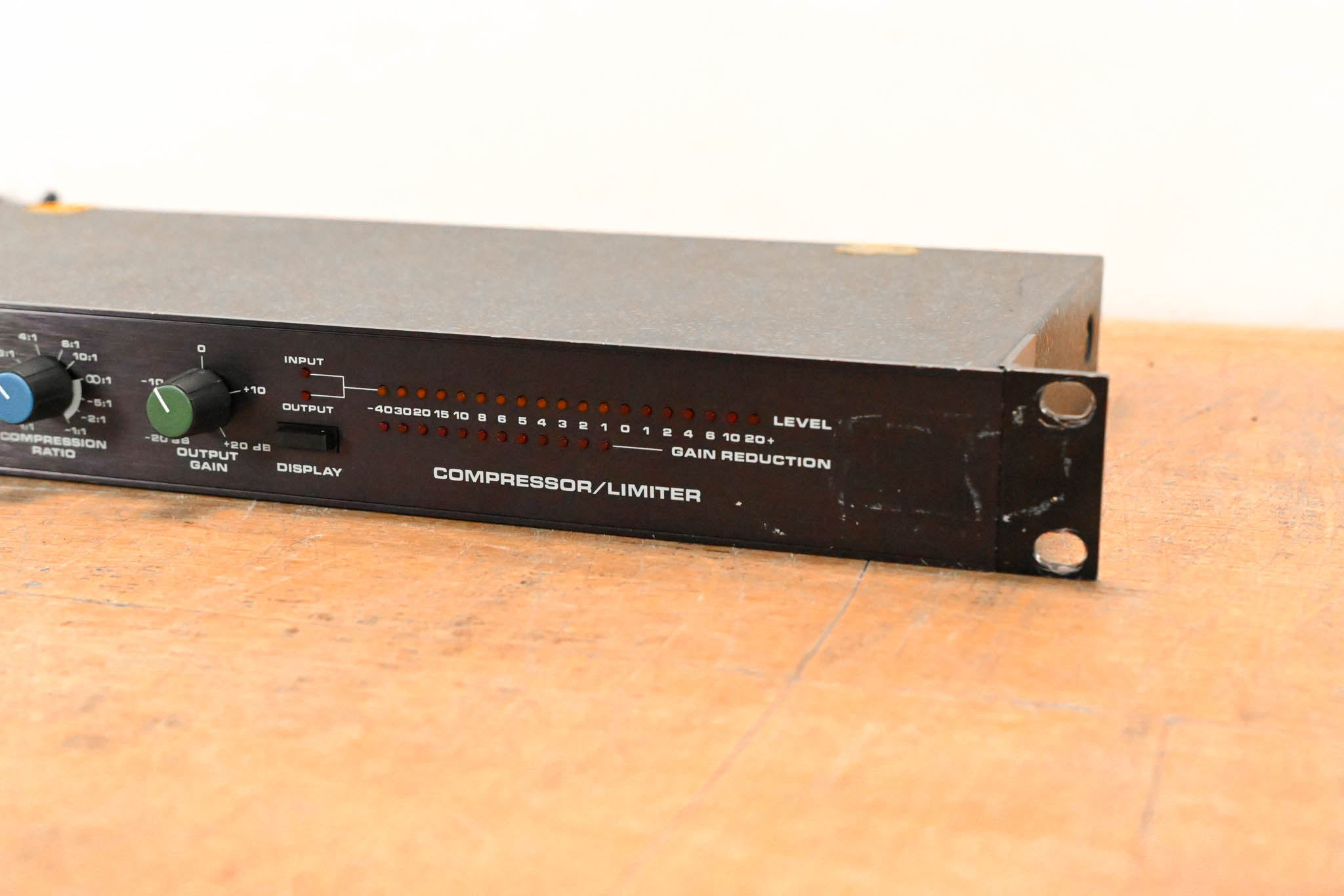 dbx 160X Single-Channel Compressor/Limiter