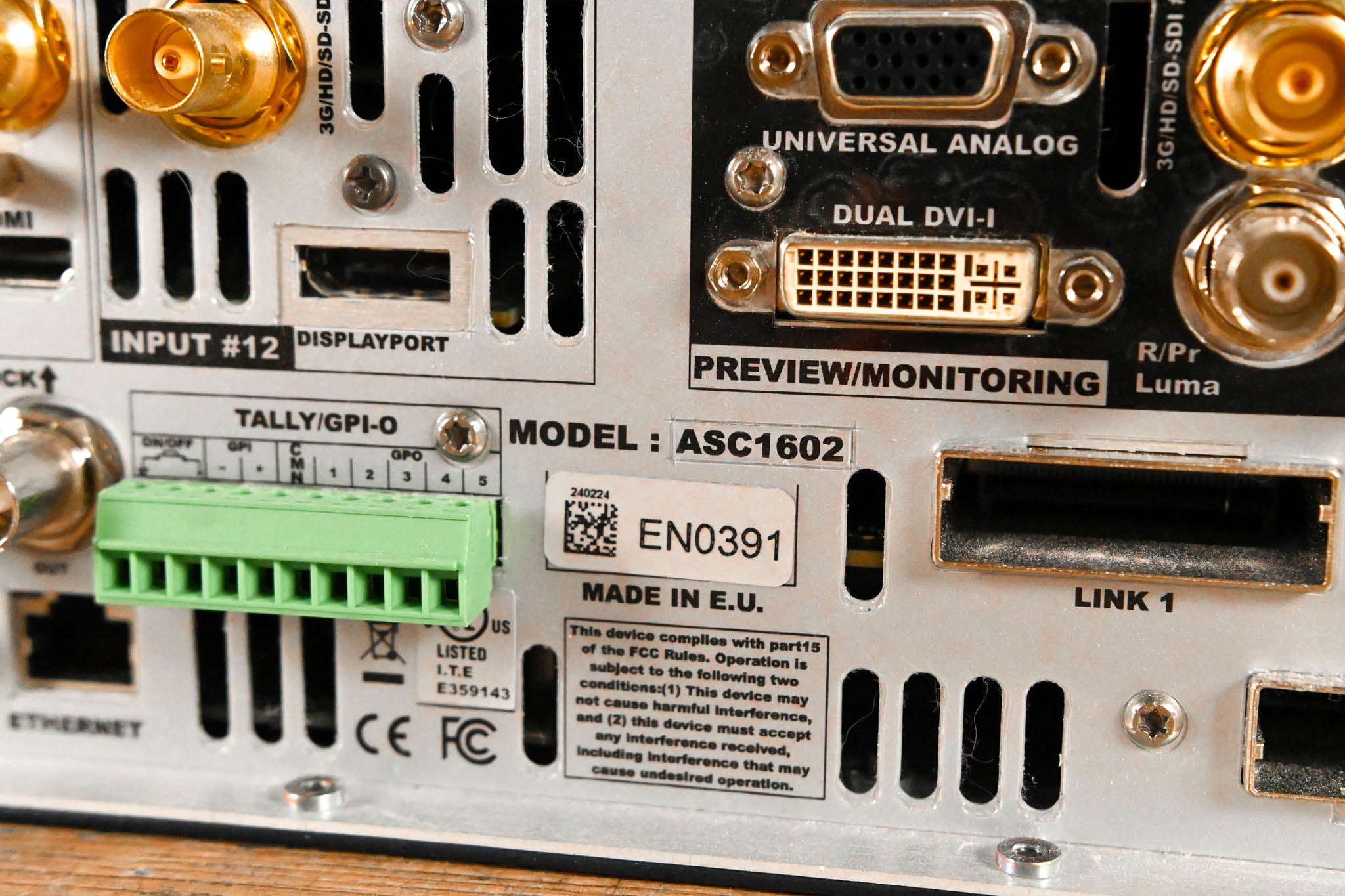 Analog Way Ascender 16-4K Switcher/Video Wall Controller