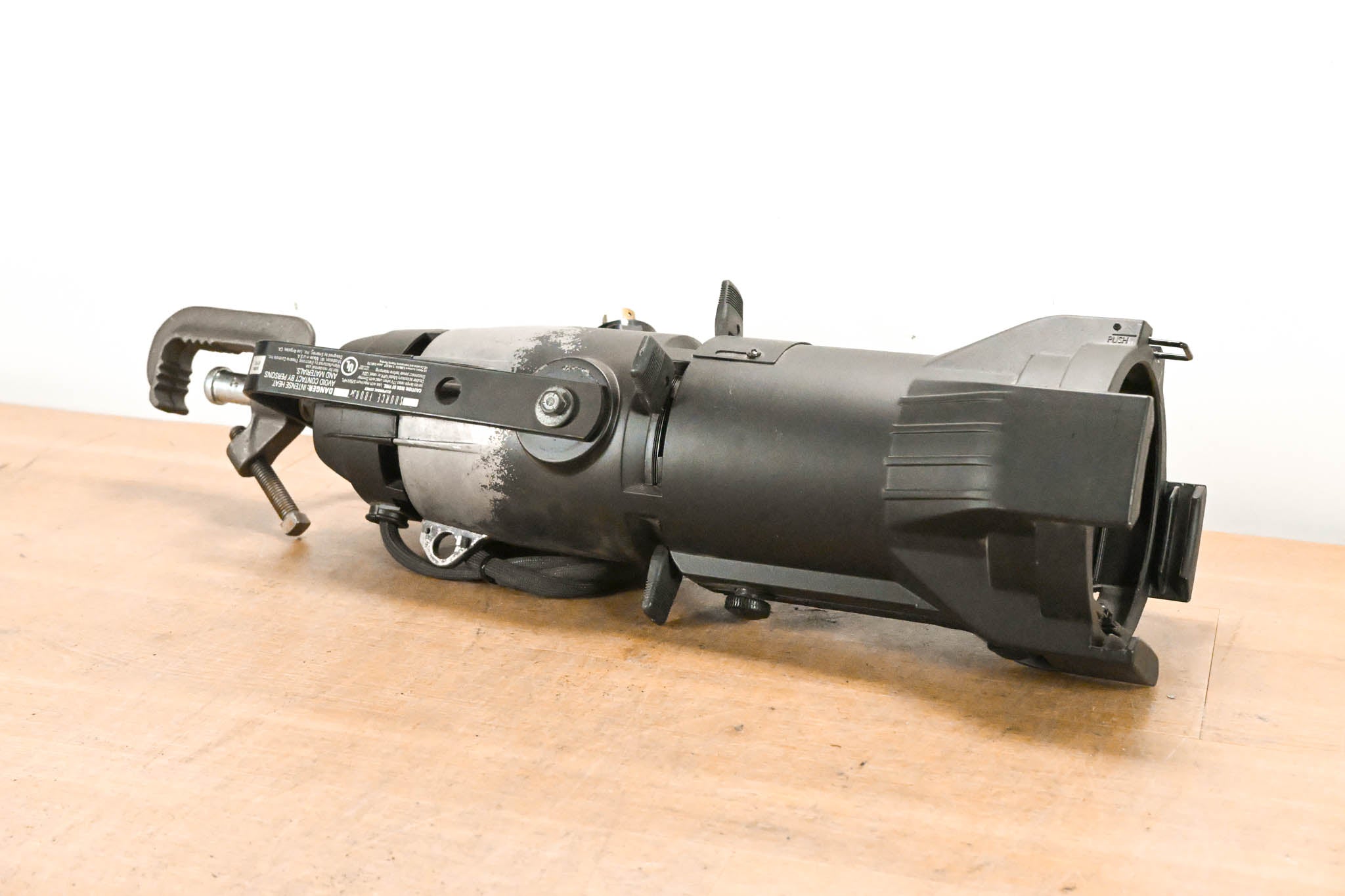 ETC Source Four Jr 25-50 Degree Zoom 575 Ellipsoidal Light