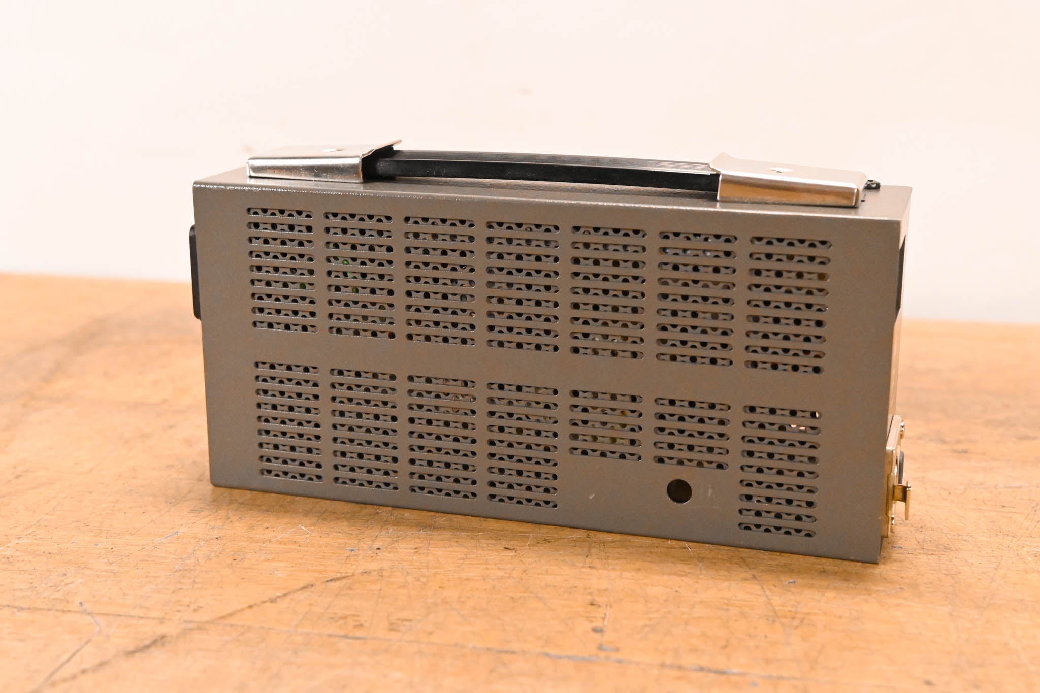 IDX System Technology IA-60a Single-Channel DC Power Supply