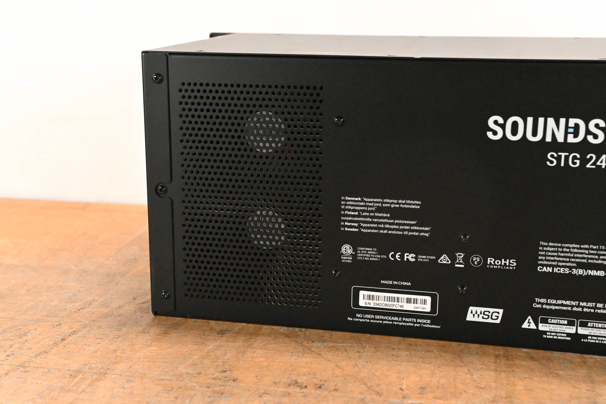 Waves SoundStudio STG-2412 3U 24x12 Stagebox for the eMotion LV1 Mixer
