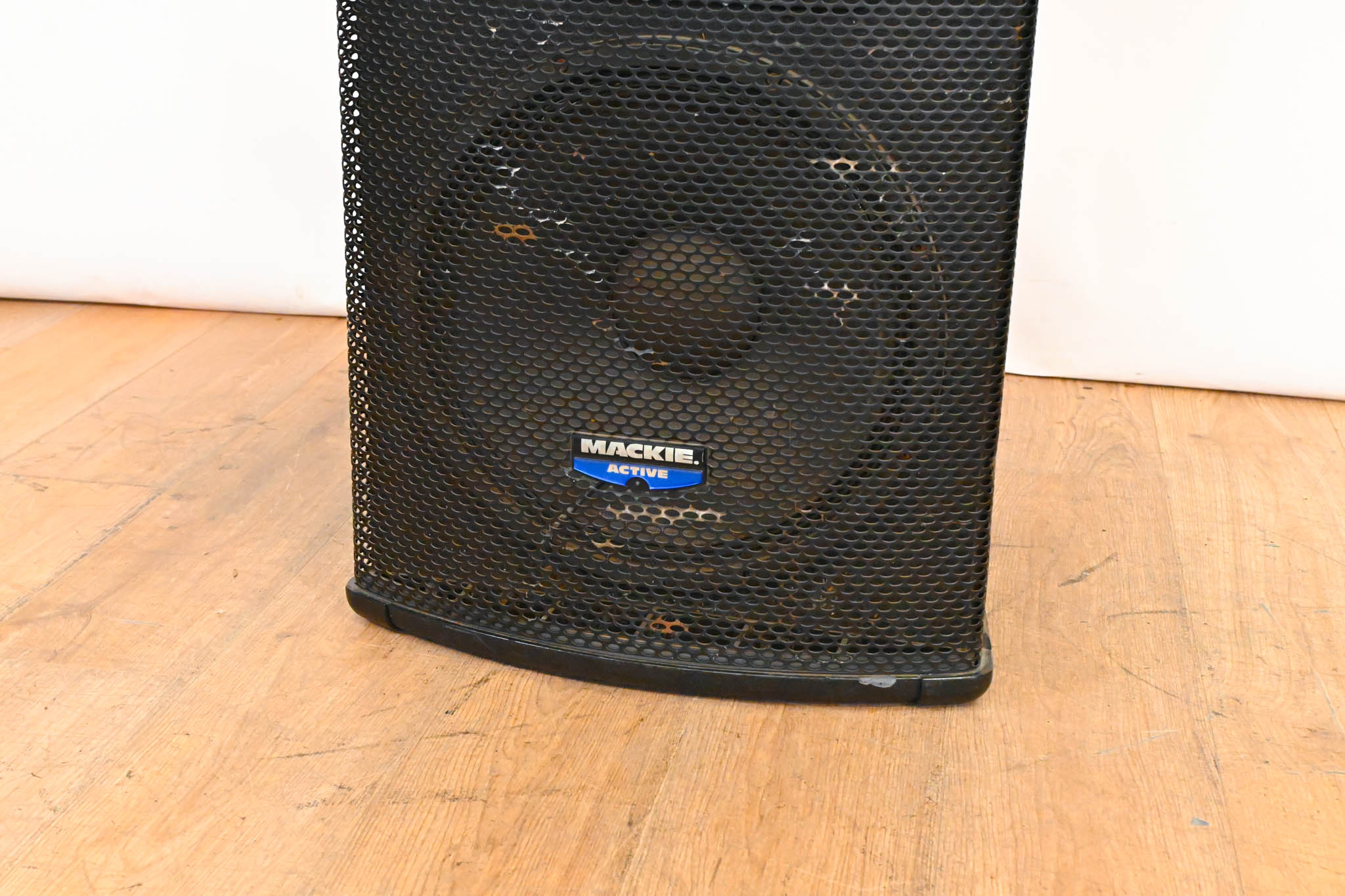 Mackie SA1521 15" Two-Way Powered Loudspeaker