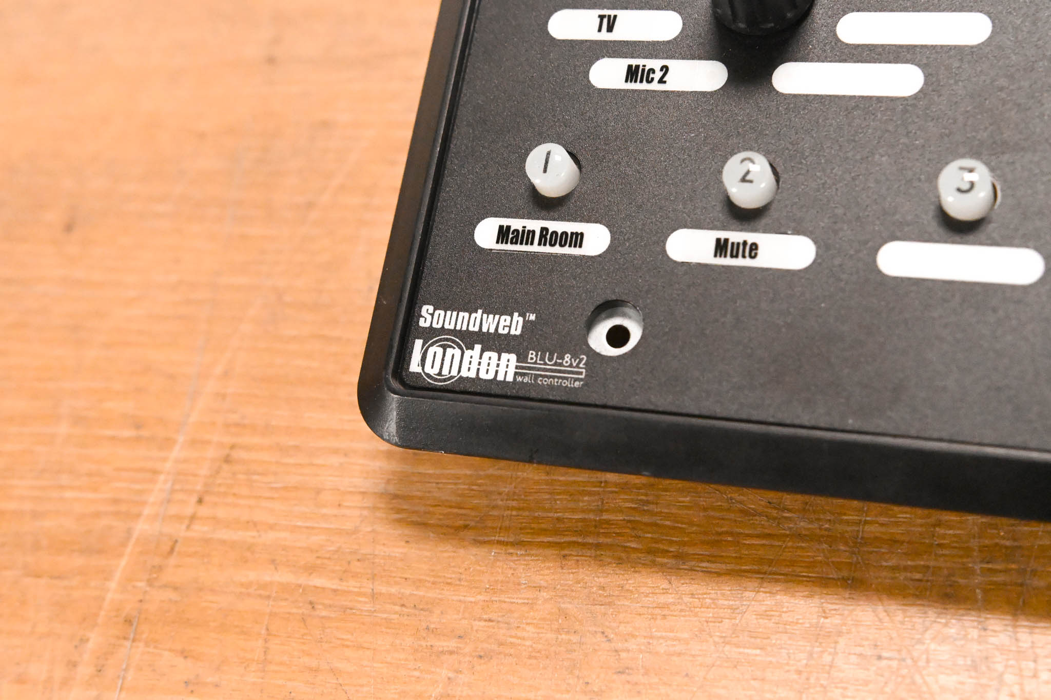 BSS BLU-8v2-BLK-M Programmable Zone Controller (NO POWER SUPPLY)