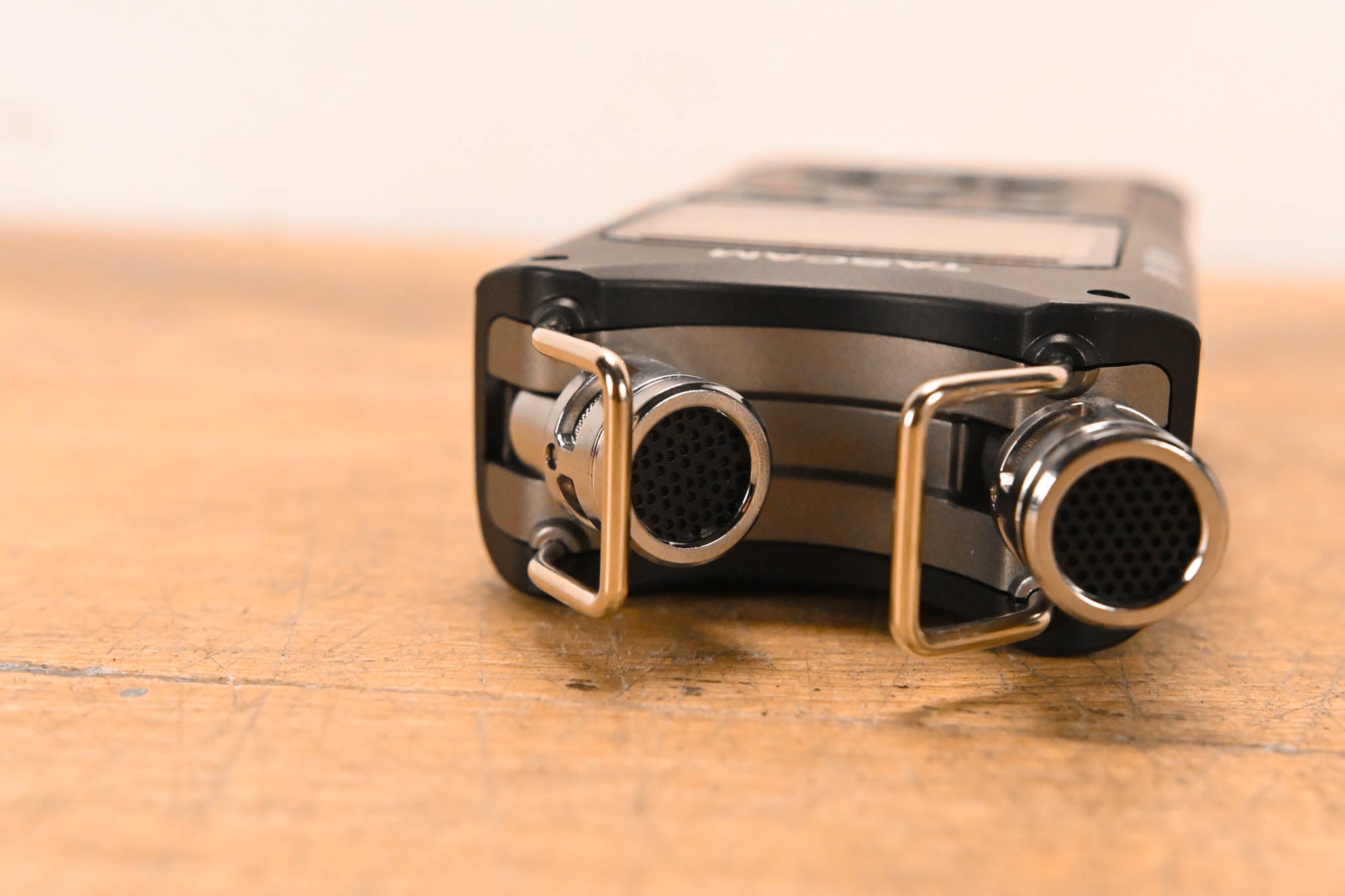 TASCAM DR-40 Handheld 4-Track Recorder