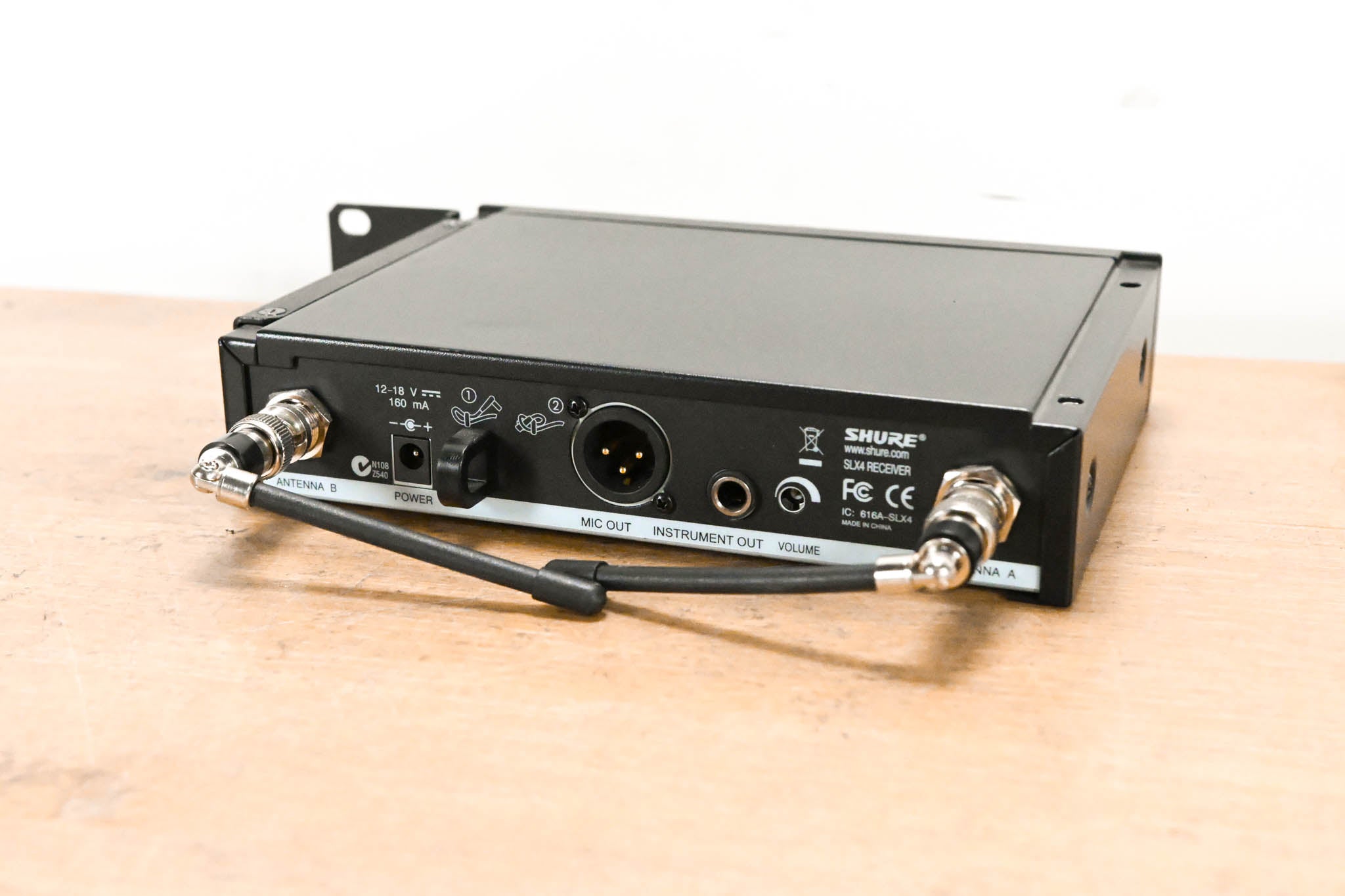 Shure SLX24/SM58 Handheld Wireless System - G5 Band (NO POWER SUPPLY)