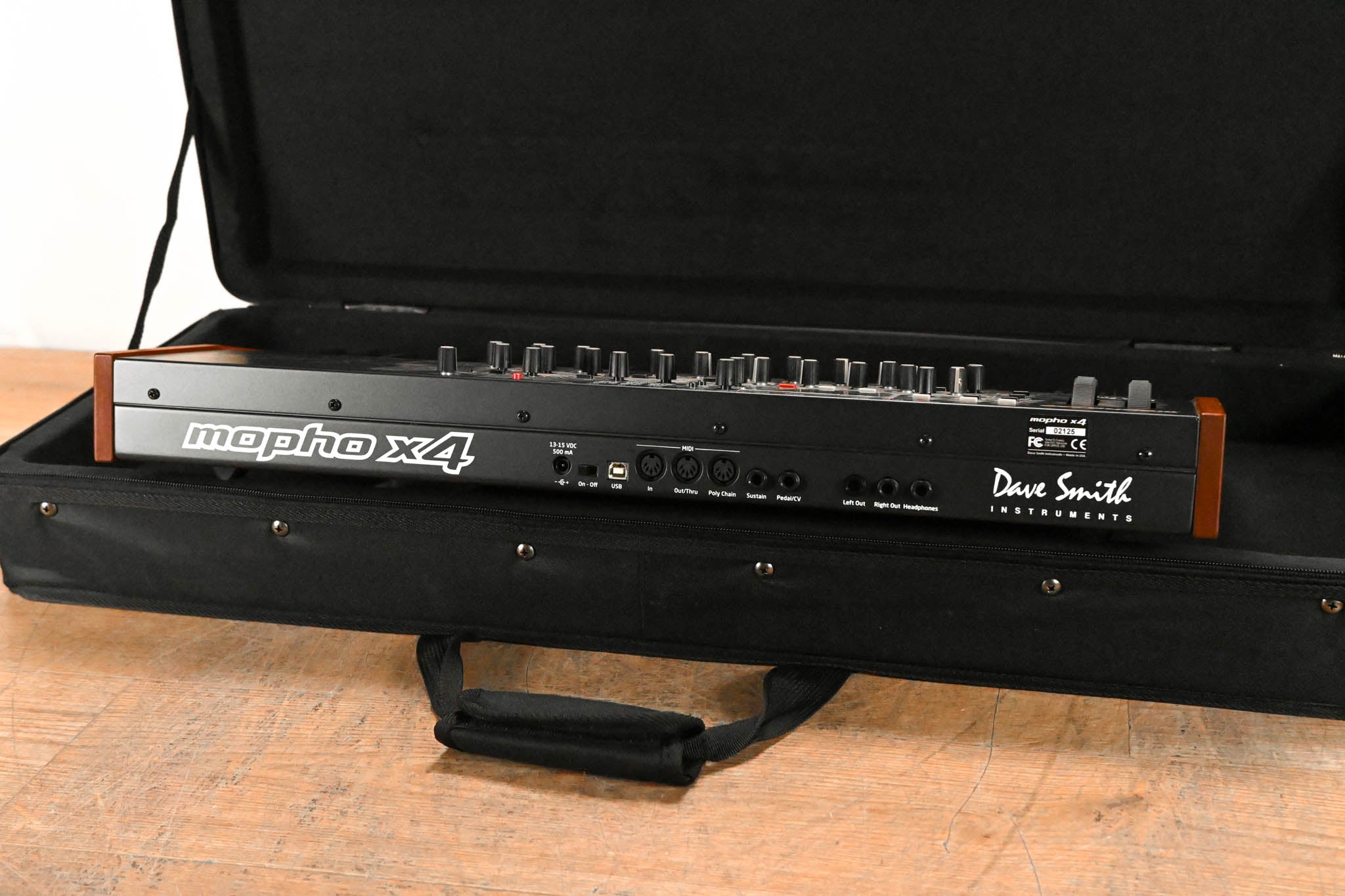 Dave Smith Instruments Mopho X4 44-Key Polyphonic Synthesizer