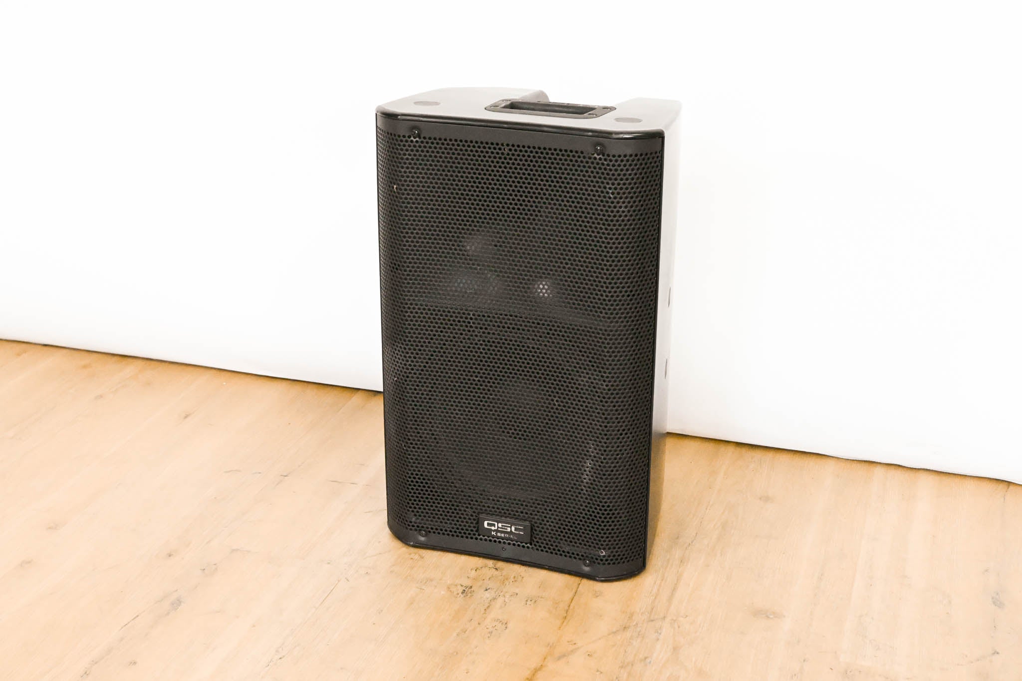 QSC K10 1000W 1x10" 2-Way Powered Speaker