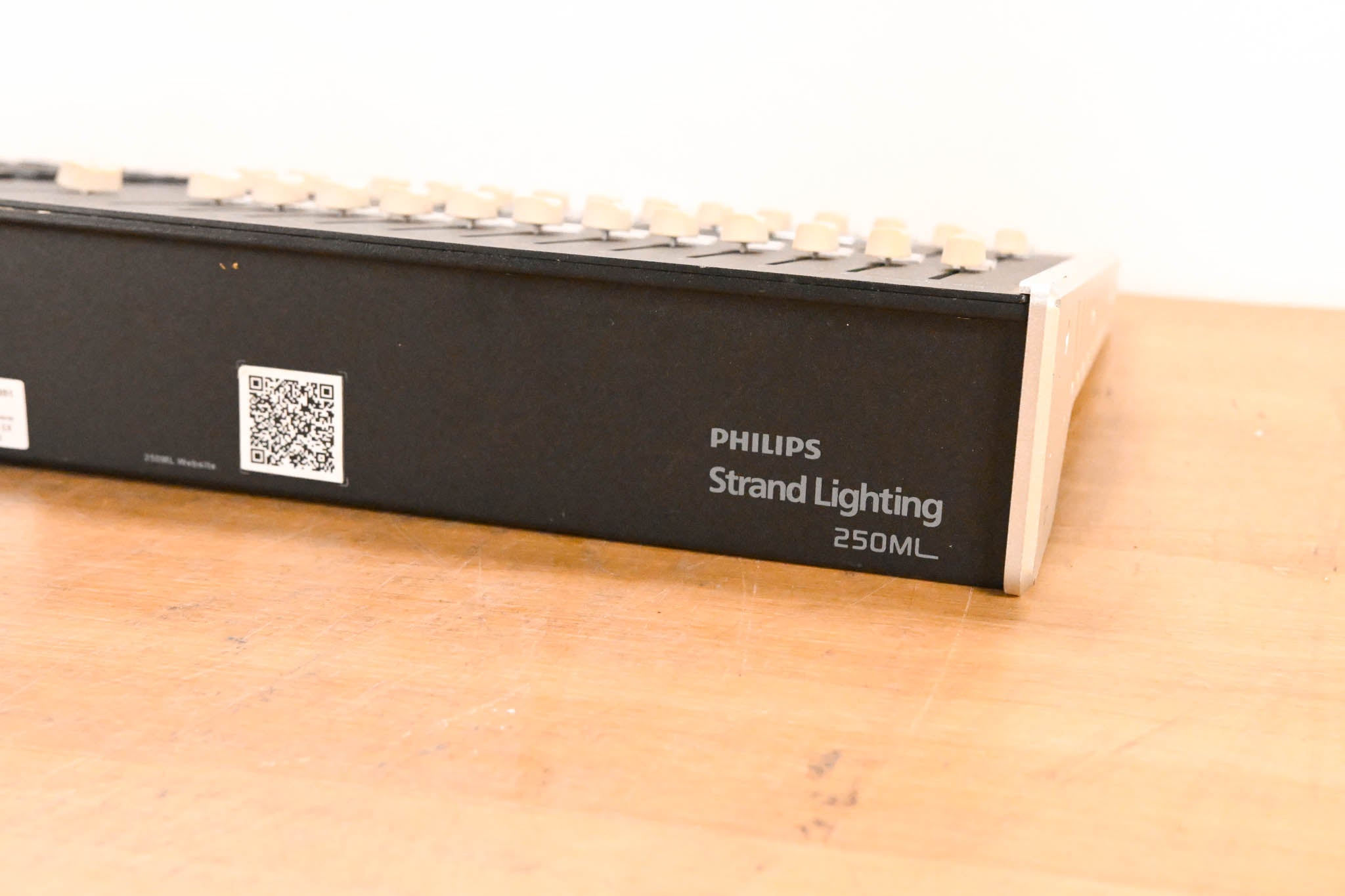 Philips Strand Lighting 250ML Lighting Control Console (NO POWER SUPPLY)