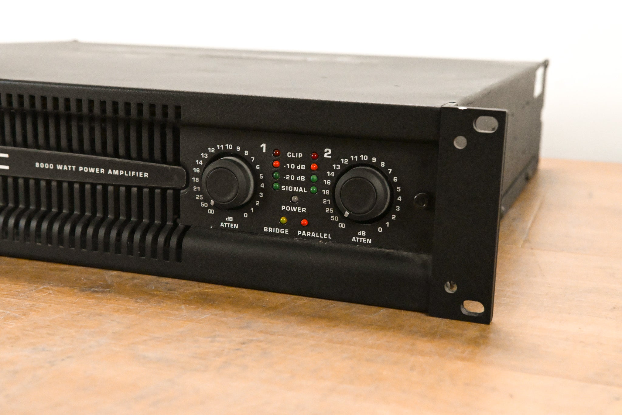 QSC PL380 Powerlight 3 Series 2-Channel Power Amplifier