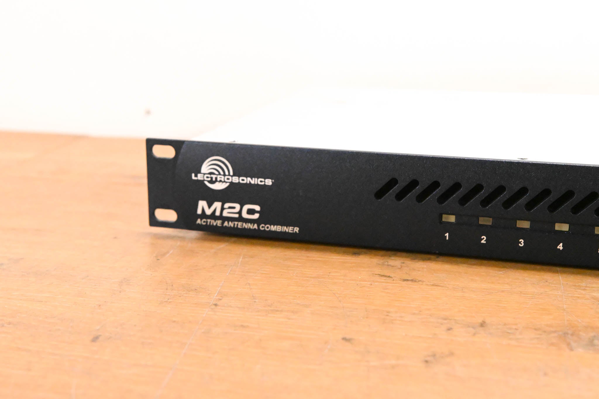 Lectrosonics M2C Active Antenna Combiner - 470-615 MHz