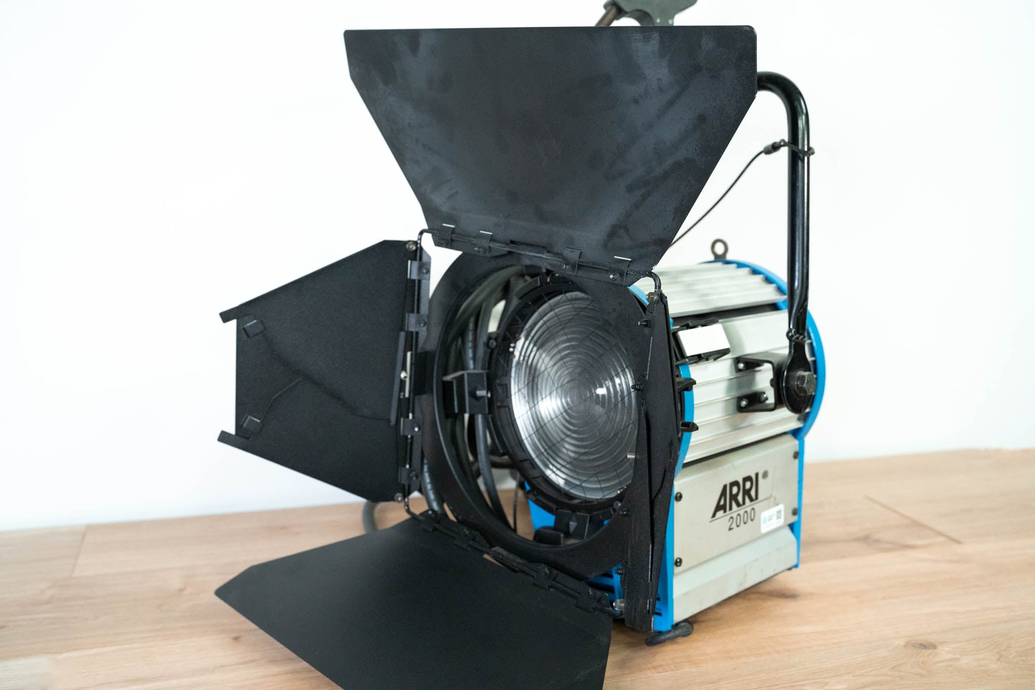 ARRI 2000 Fresnel Light Fixture