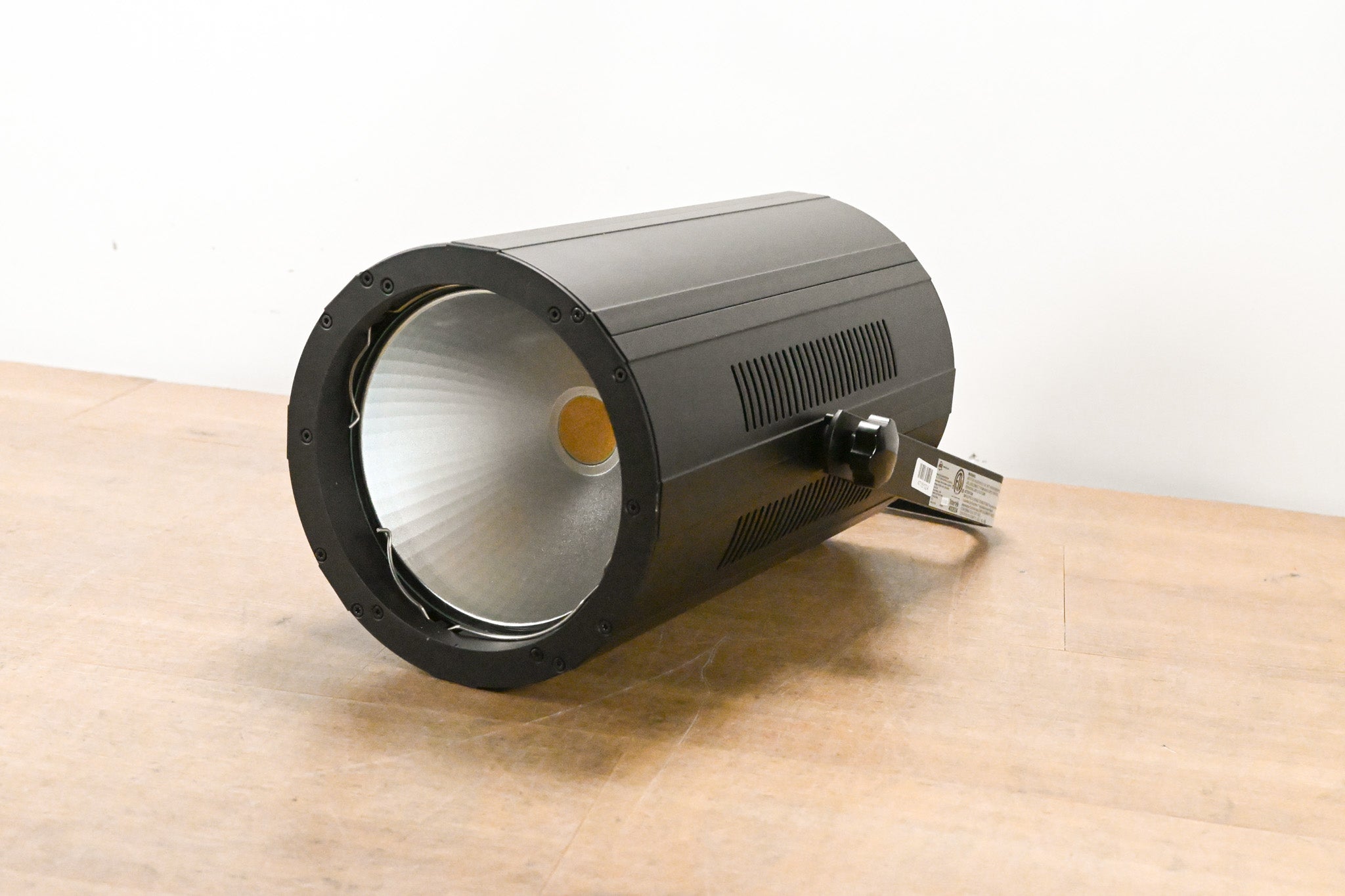 American DJ COB Cannon Wash DW 150W Warm/Cool White LED Wash Light