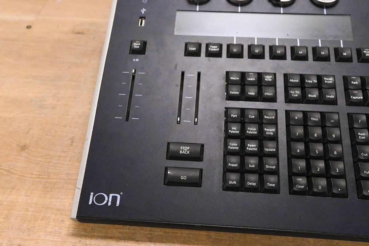 ETC ION 1000 Lighting Console