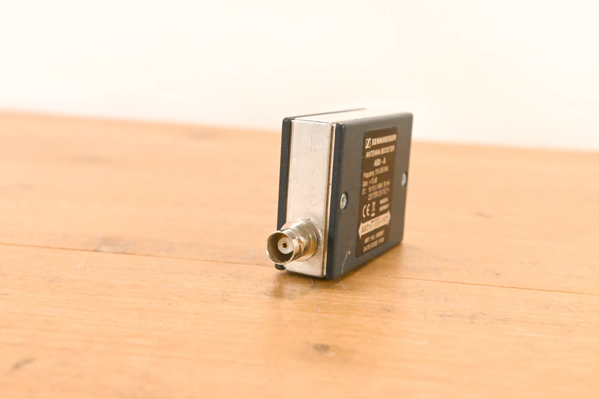 Sennheiser AB3-A Antenna Booster - A Range: 516-558 MHz