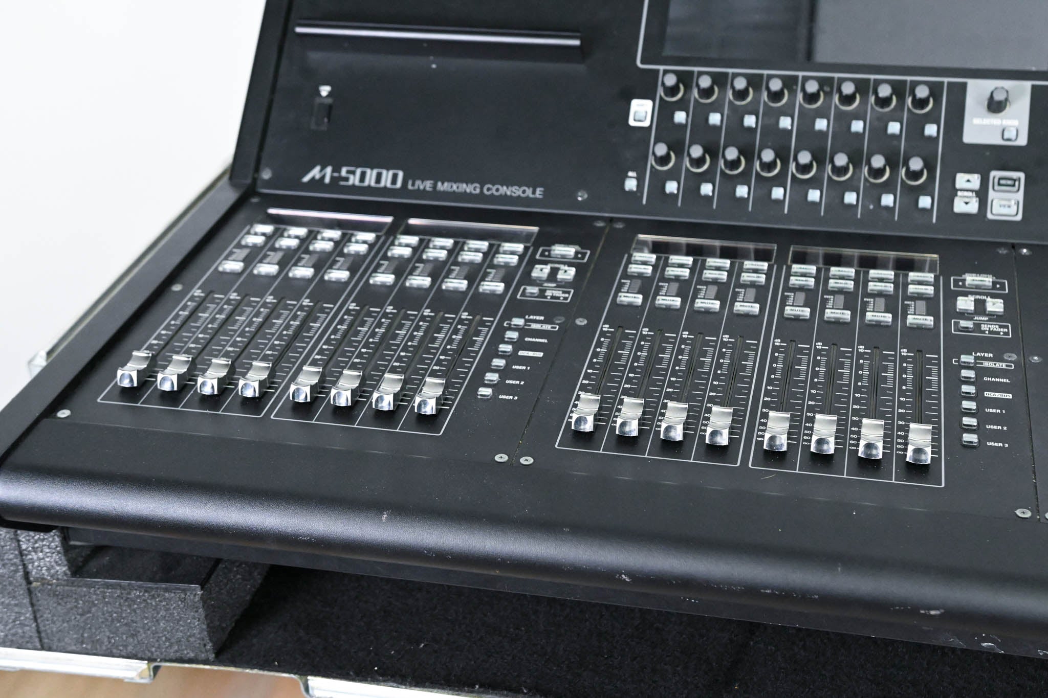 Roland M-5000 Live Mixing Console with Road Case