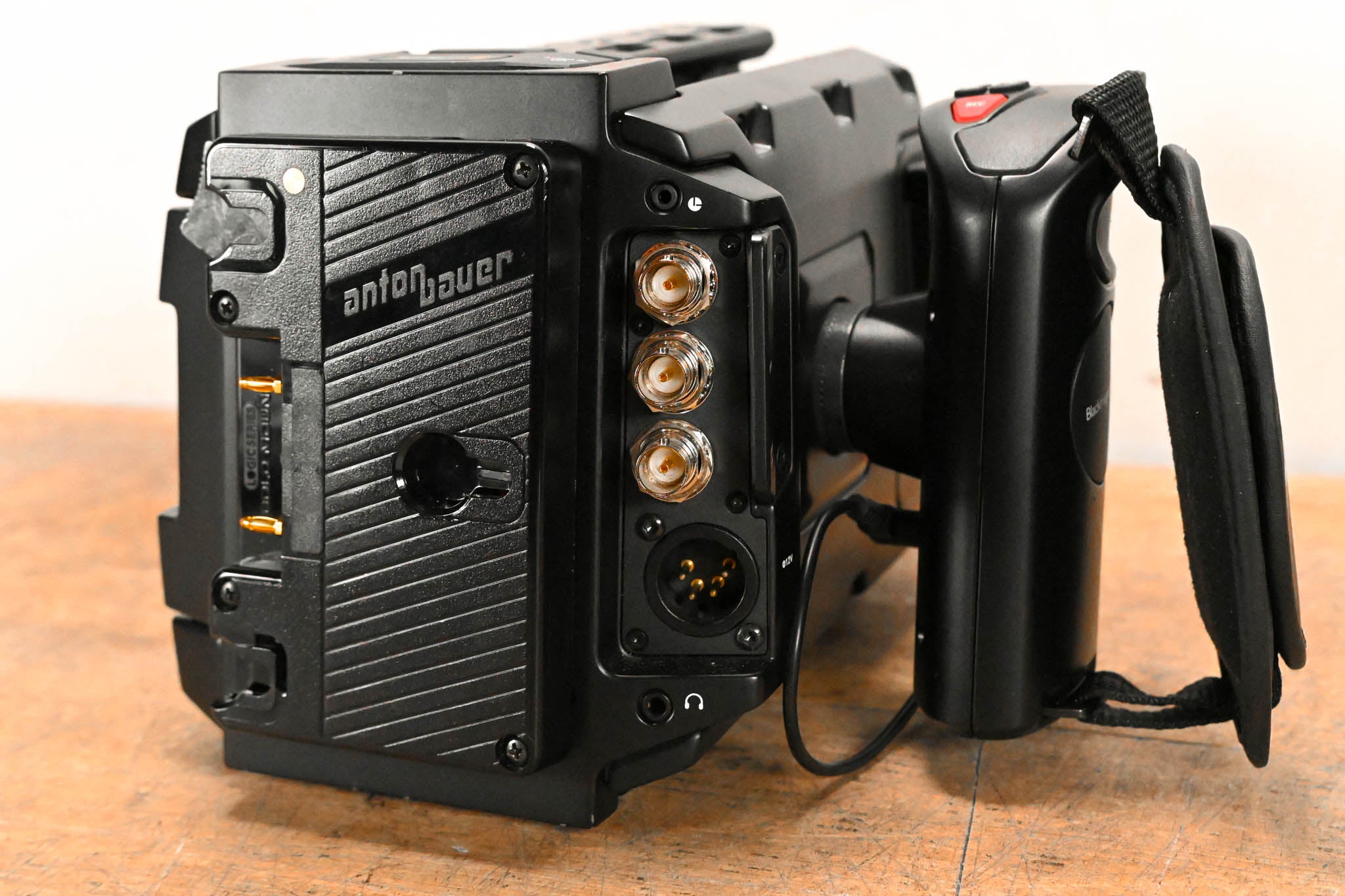 Blackmagic Design Ursa Mini 4K Digital Cinema Camera (PL Mount)