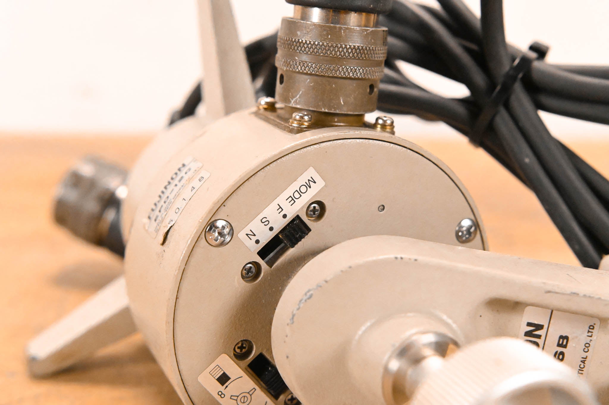 Fujinon EPD-12C Focus Controller with MCA-6B Clamp