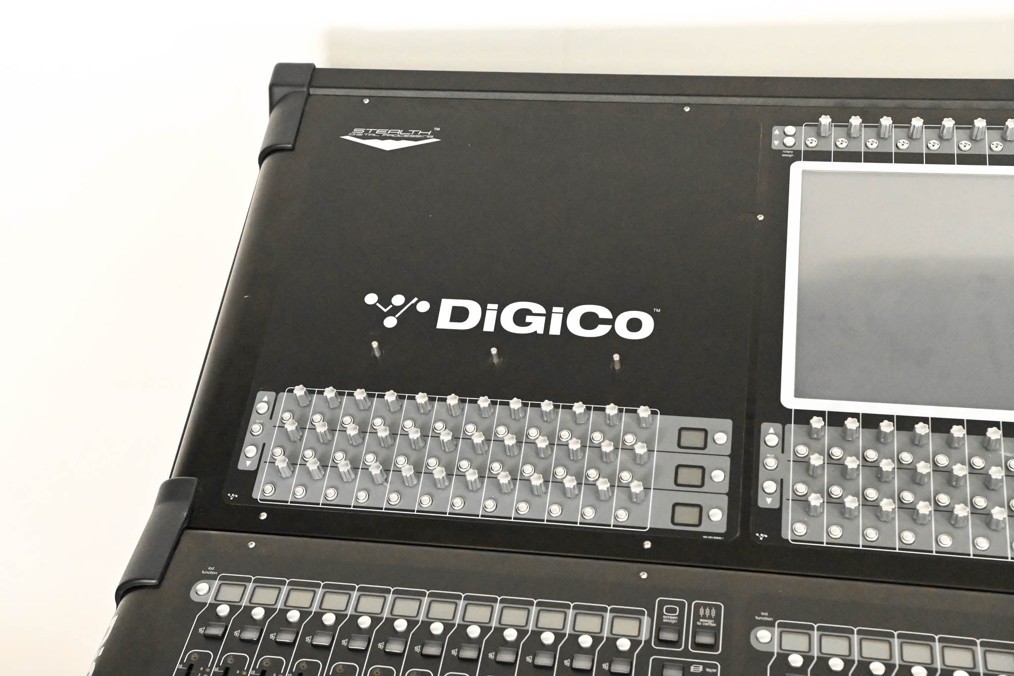 DiGiCo SD10 Digital Mixing Console with Waves Card and ST Optical