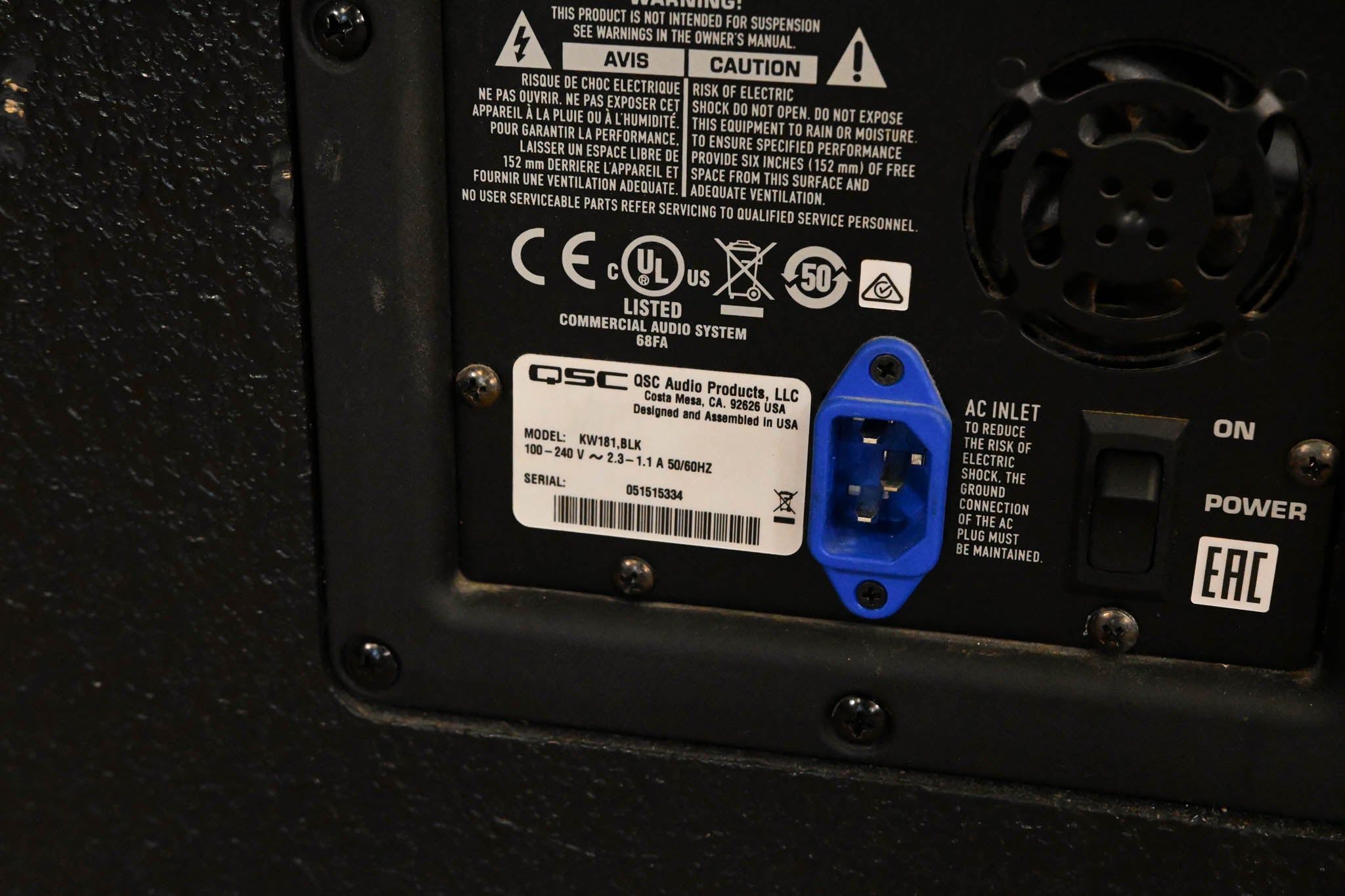 QSC KW181 1000W 18" Powered Subwoofer