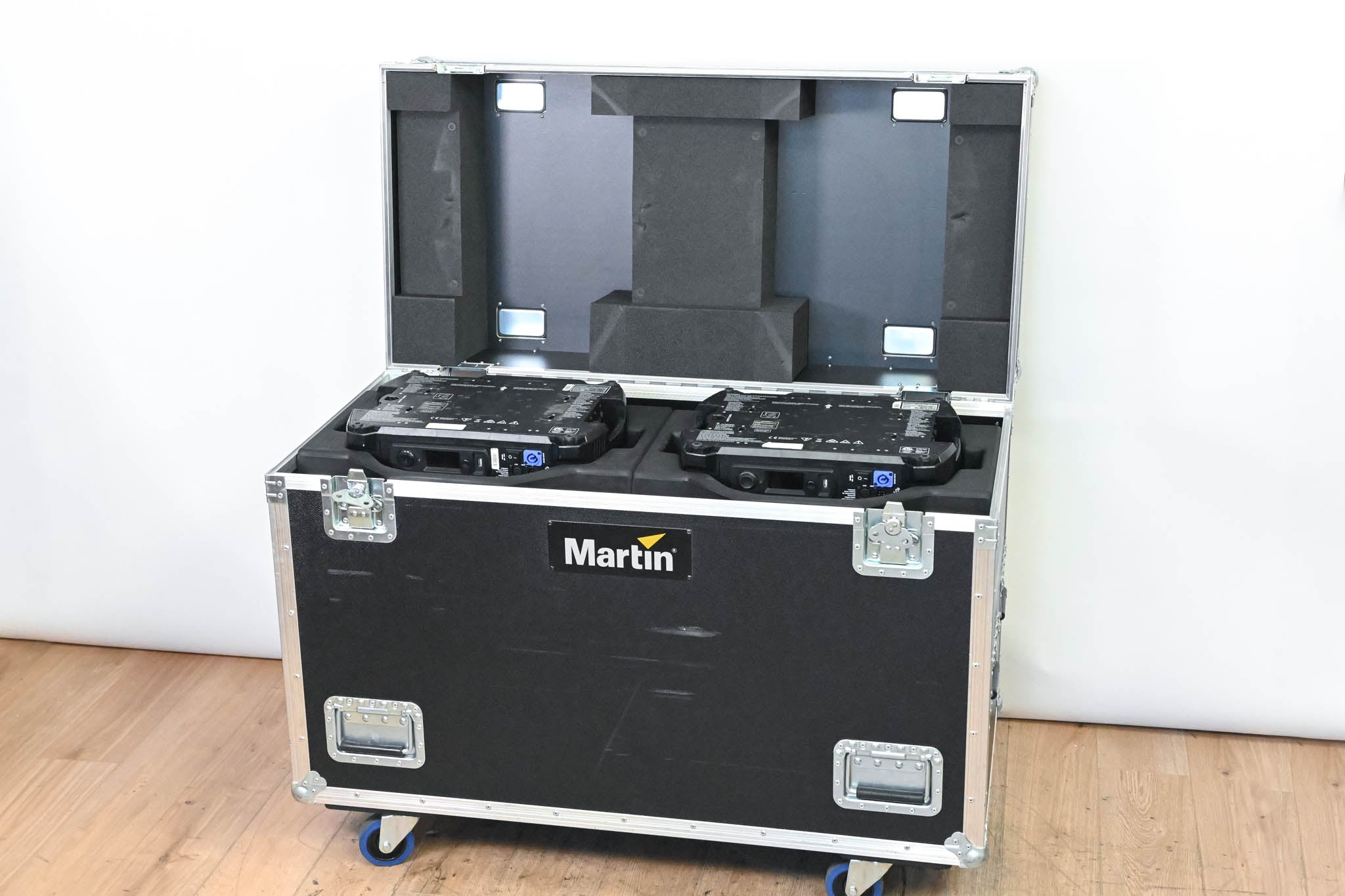 Martin MAC Viper AirFX Aerial Effects Fixture Pair with Flight Case