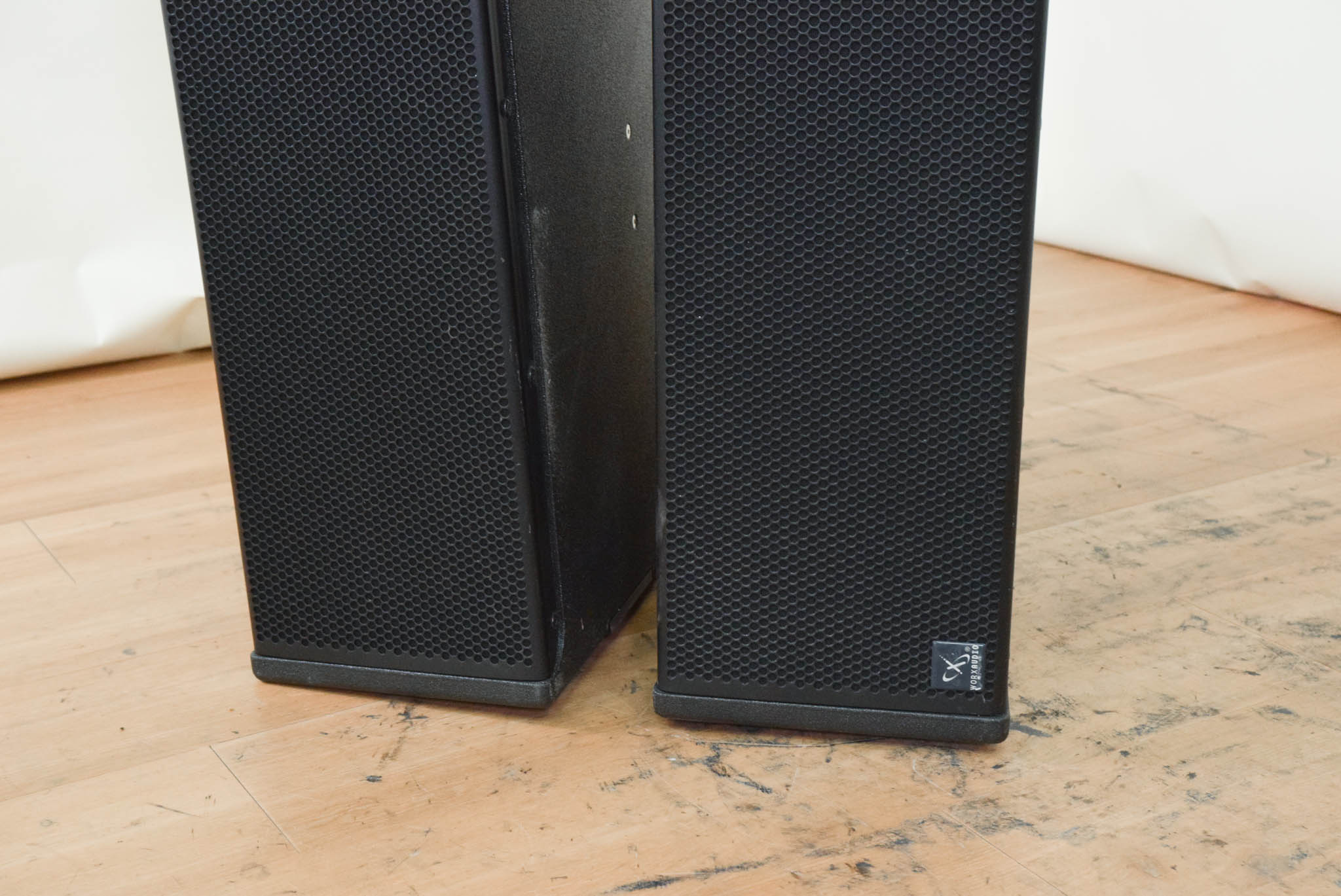 WorxAudio V8i Two-Way Line Array Loudspeaker (PAIR)