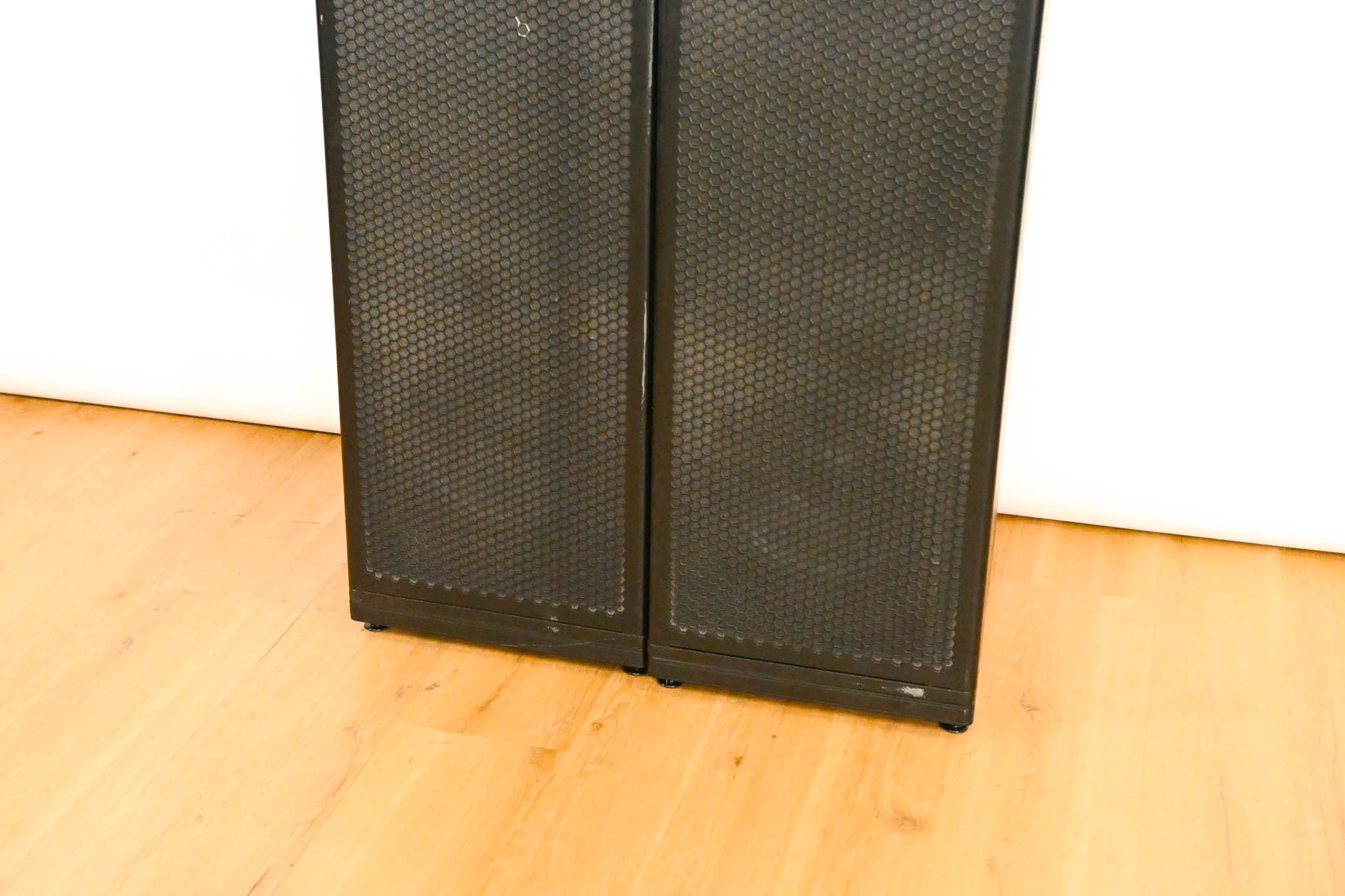 Meyer Sound MICA Active Line Array Loudspeaker (PAIR)