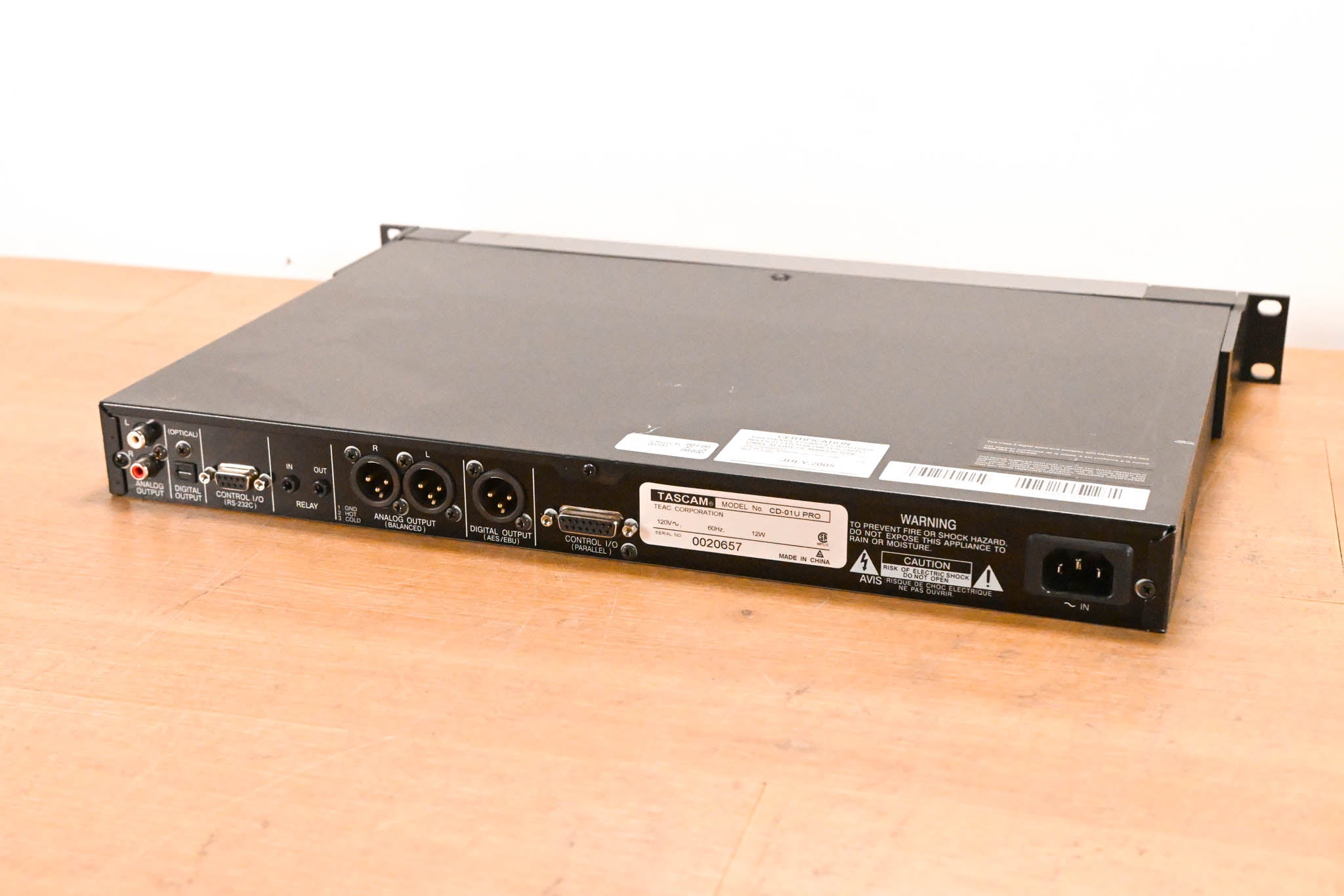 TASCAM CD-01U PRO Professional Rackmount CD Player